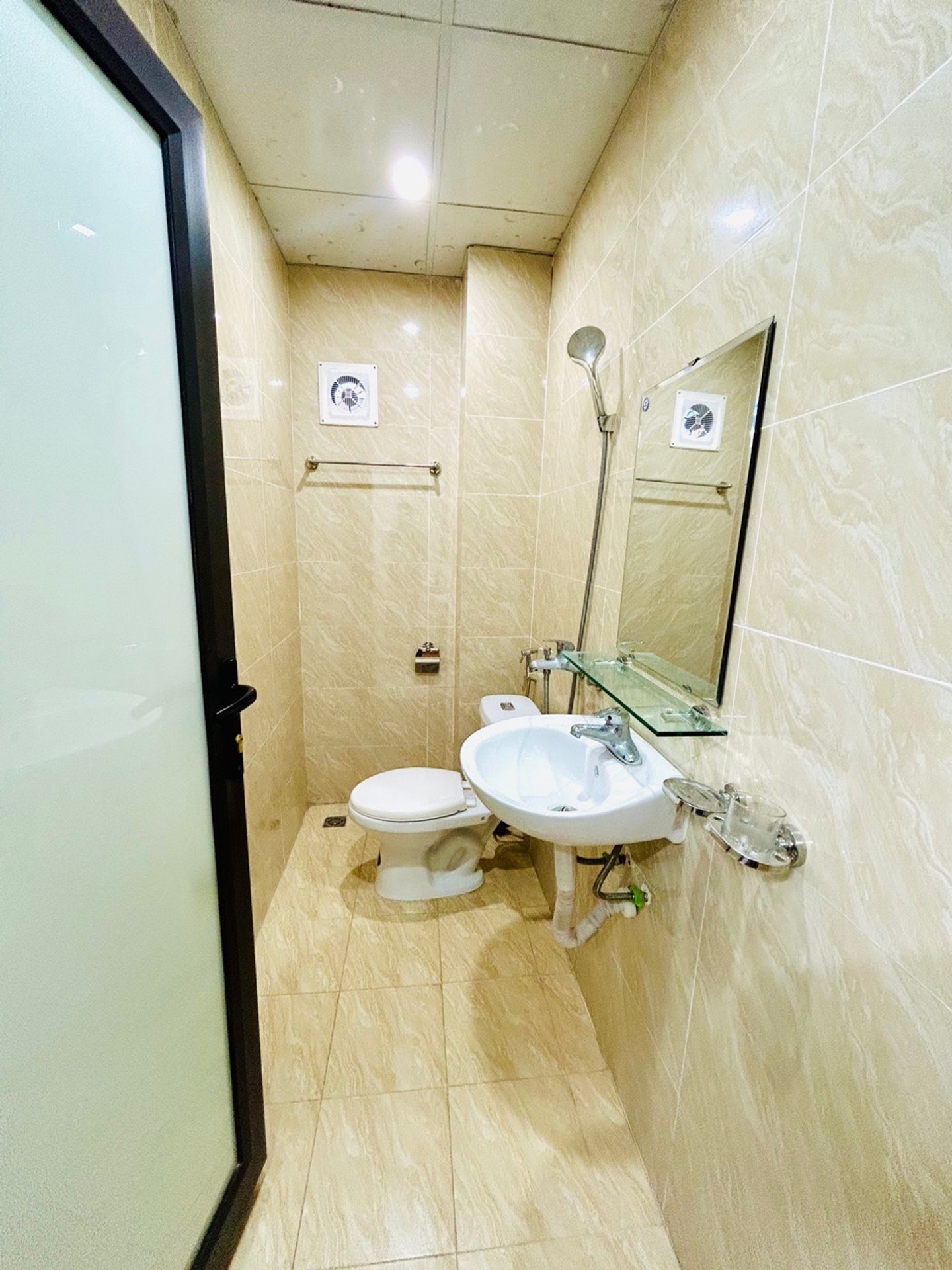 Bán nhà Hoàng Mai - diện tích 43m2 4 tầng - Nhà đẹp đủ công năng - giá 8,2 tỷ