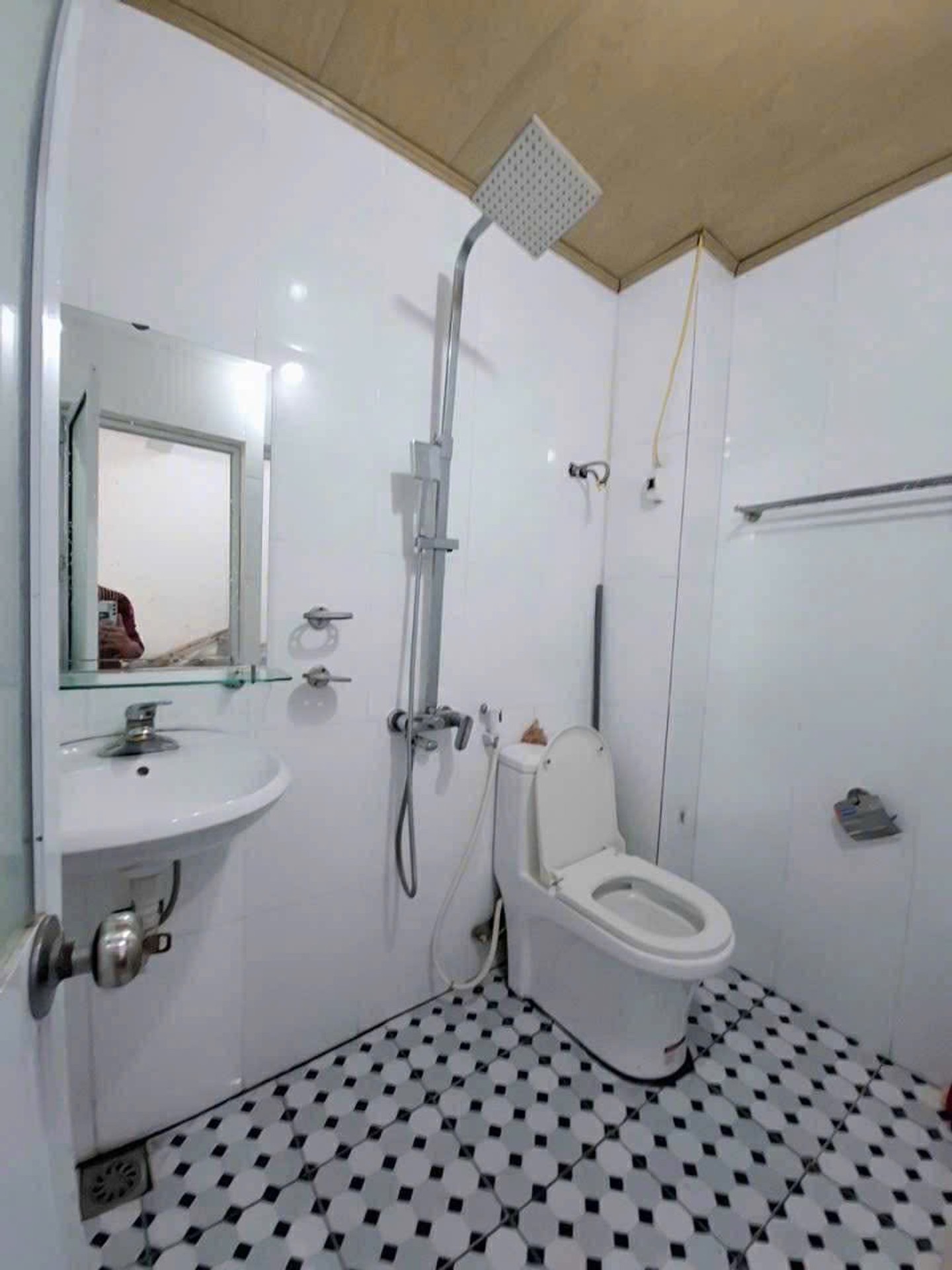 Bán nhà Đông Thiên - diện tích 40m2 3 tầng - Lô góc 2 mặt tiền - giá 2,8 tỷ