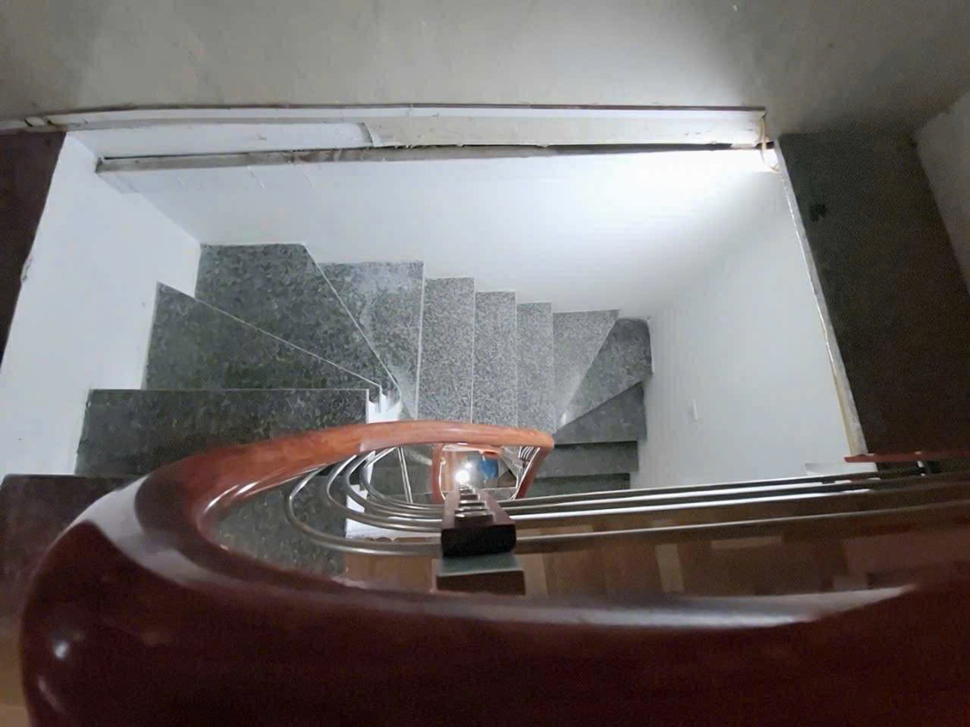 Bán nhà Đông Thiên - diện tích 40m2 3 tầng - Lô góc 2 mặt tiền - giá 2,8 tỷ