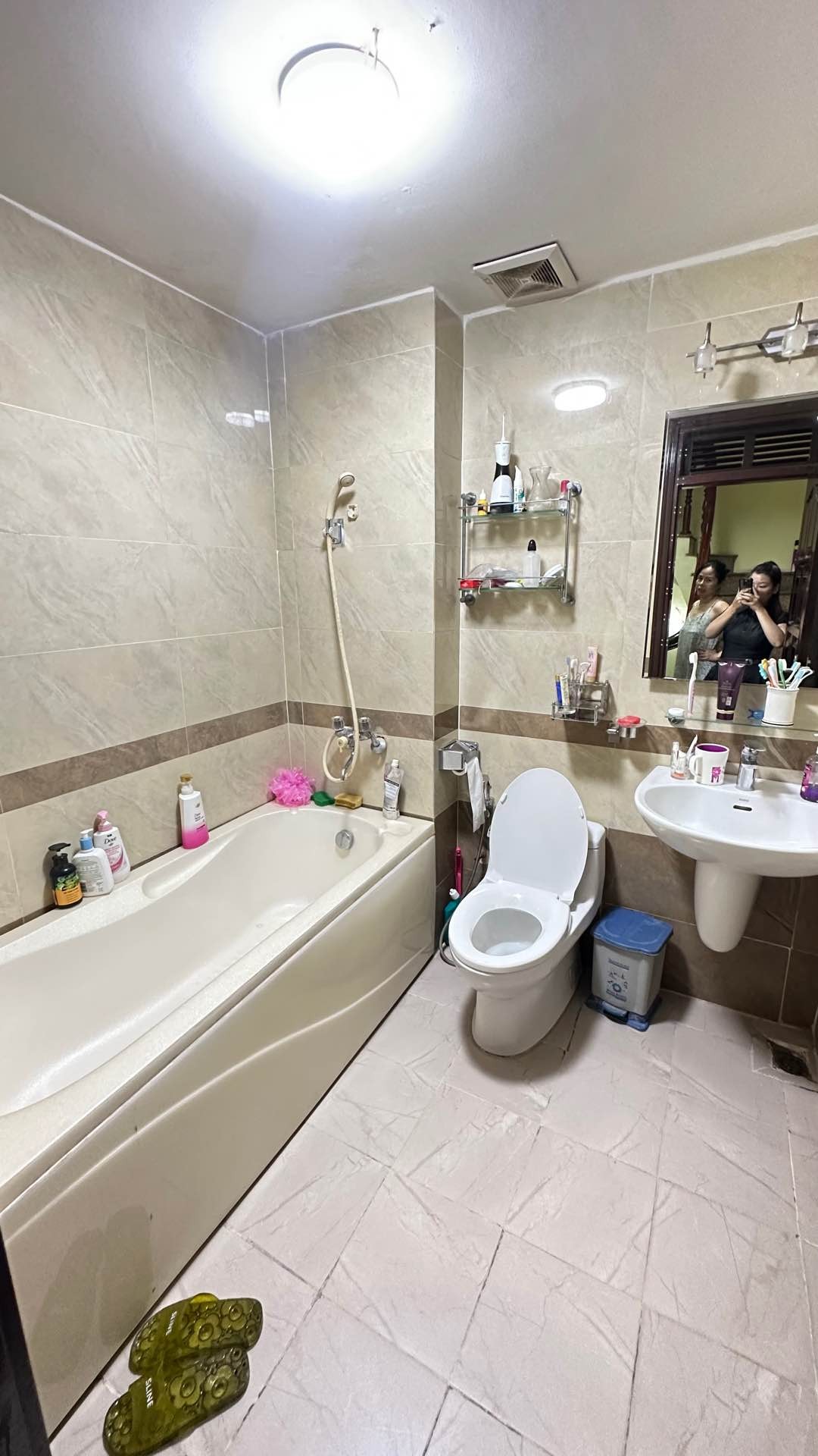 Bán nhà Lò Đúc - diện tích 48m2 6 tầng - Mặt tiền quyền lực - giá 43,5 tỷ