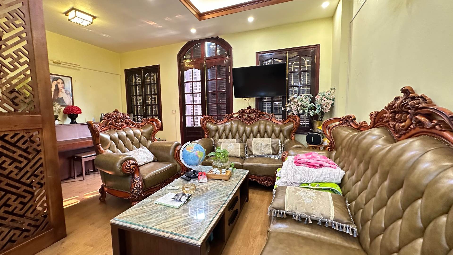 Bán nhà Lò Đúc - diện tích 48m2 6 tầng - Mặt tiền quyền lực - giá 43,5 tỷ
