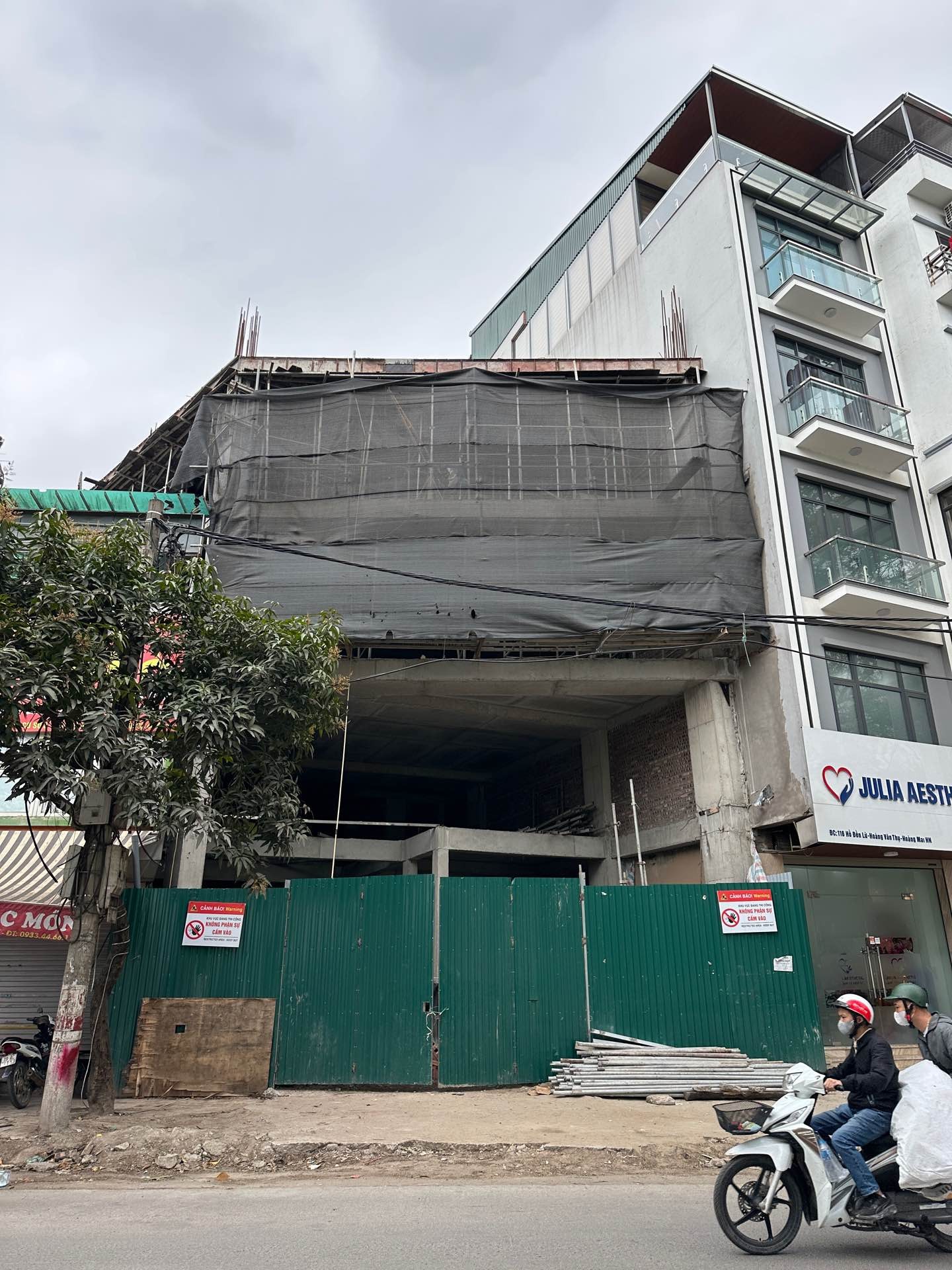 Bán nhà Hồ Đền Lừ - diện tích 180m2 8 tầng - Mặt tiền 9m hiếm có khó tìm - giá 158 tỷ