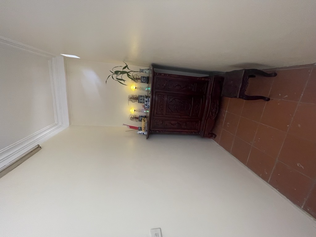 Bán nhà Trương Định - diện tích 52m2 4 tầng - Ô TÔ - giá 9,9 tỷ