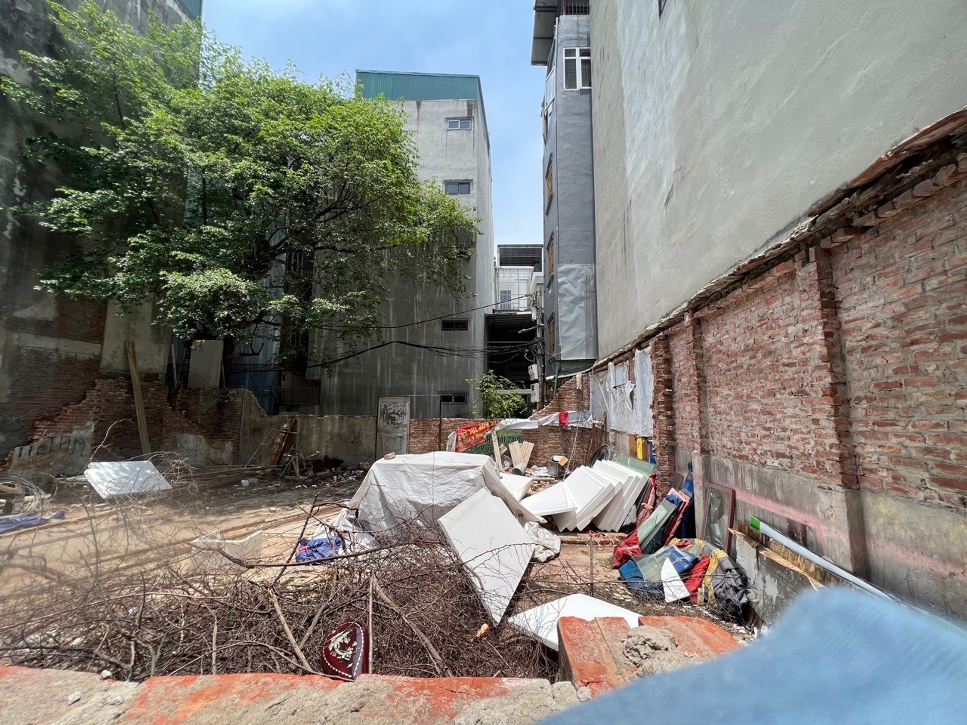 Bán nhà Đại Từ - diện tích 110m2 0 tầng - Mặt ngõ, 50m ra phố - giá 23,8 tỷ