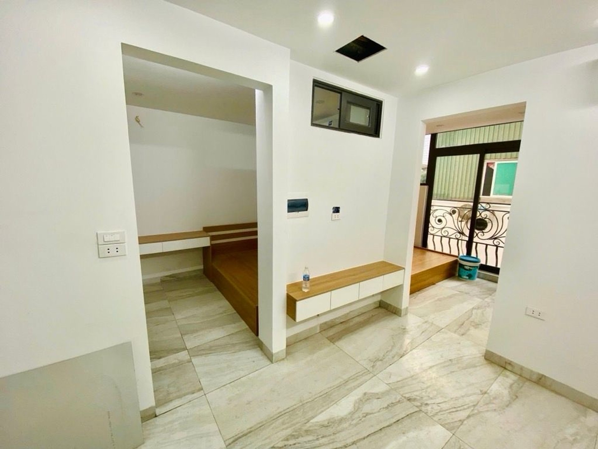 Bán nhà Yên Duyên - diện tích 60m2 7 tầng - gần ô tô - giá 15,6 tỷ