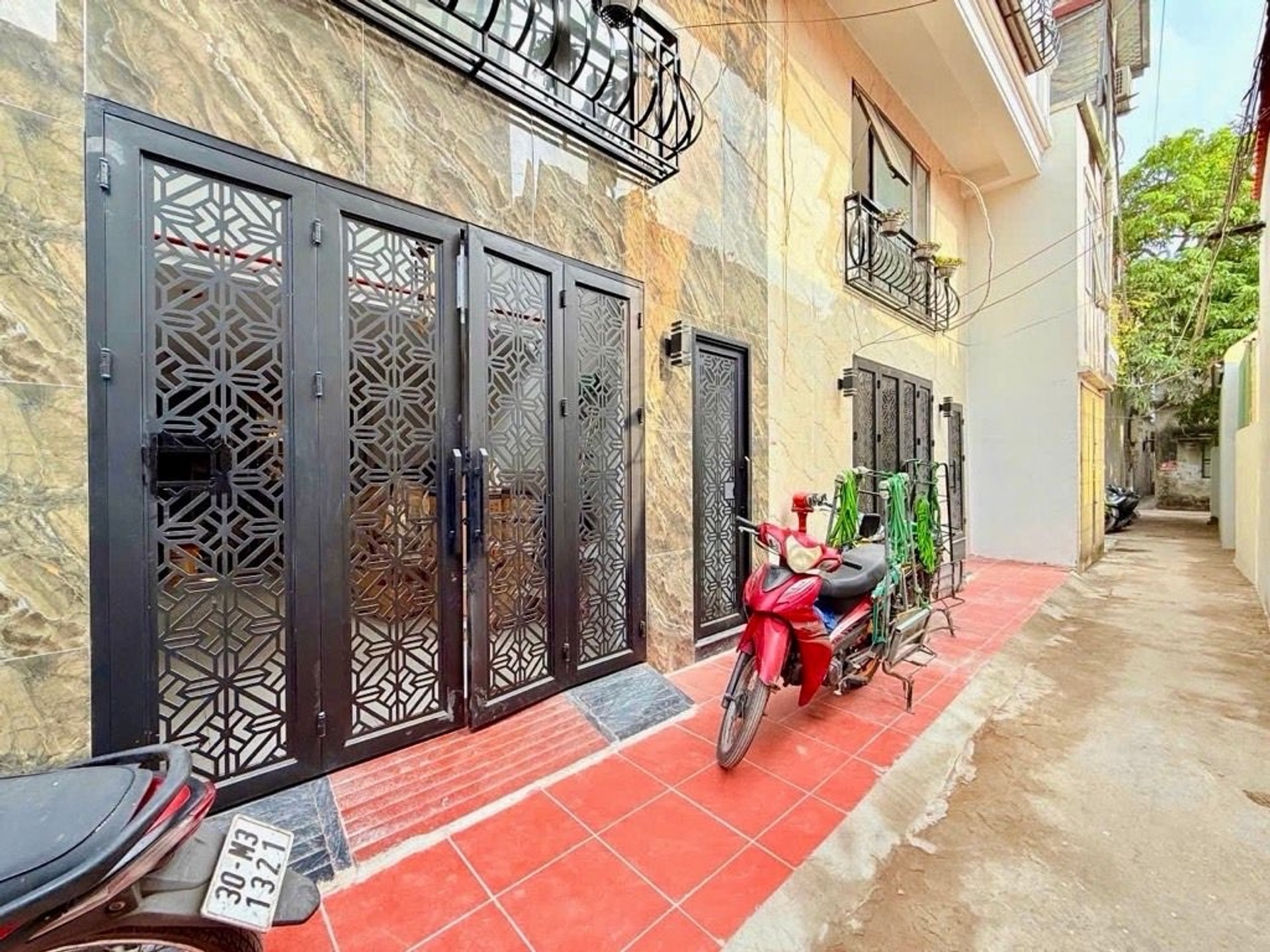 Bán nhà Yên Duyên - diện tích 60m2 7 tầng - gần ô tô - giá 15,6 tỷ