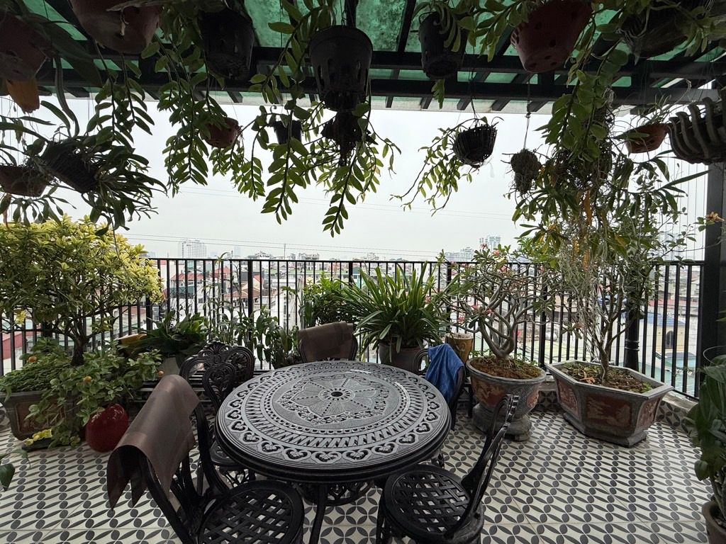 Bán nhà Tứ Liên - diện tích 100m2 7 tầng - Ô tô đỗ cửa - giá 7,5 tỷ