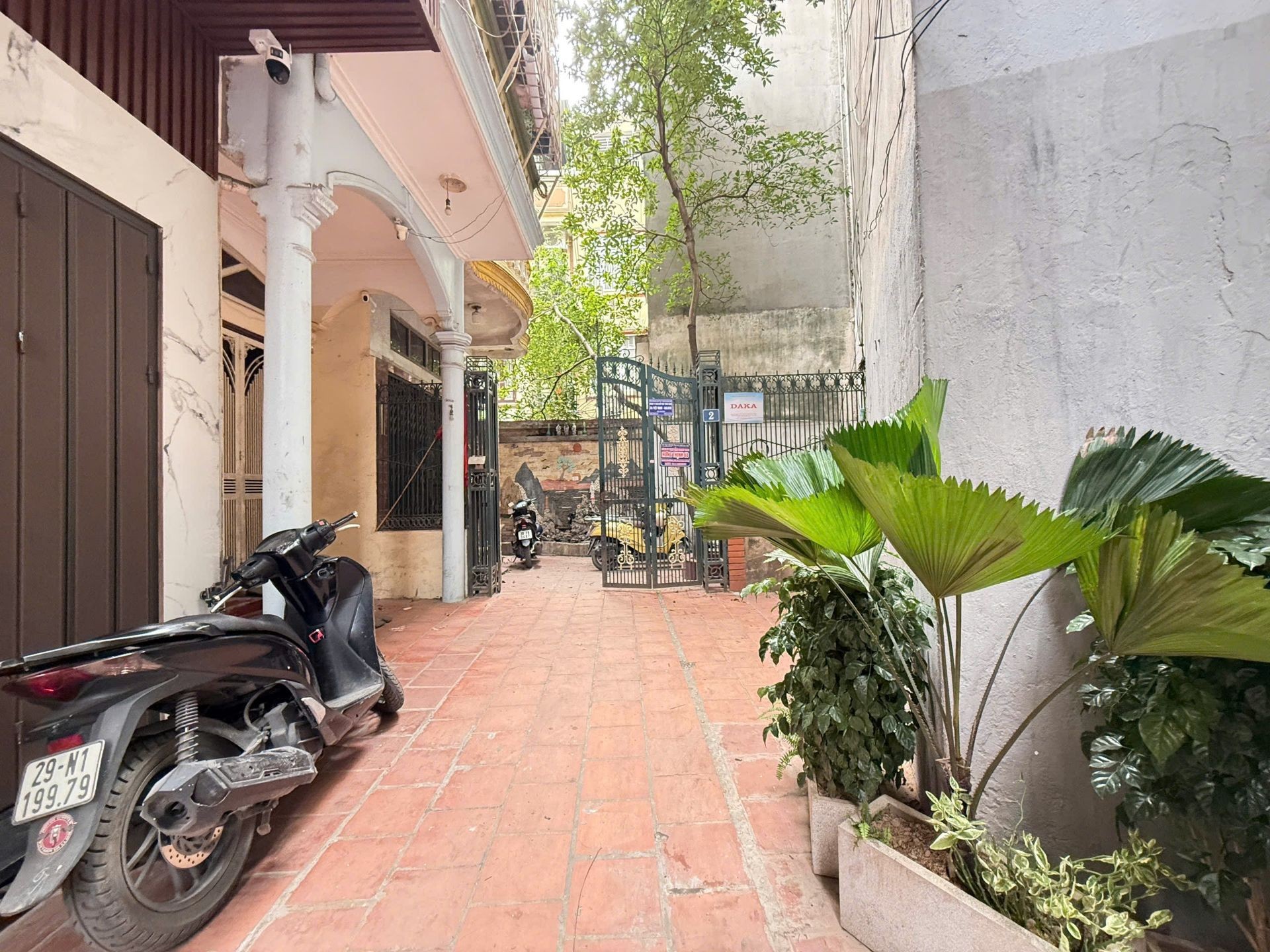Bán nhà Giải Phóng - diện tích 45m2 5 tầng - Nhà đẹp, ô tô đỗ cửa - giá 18,2 tỷ