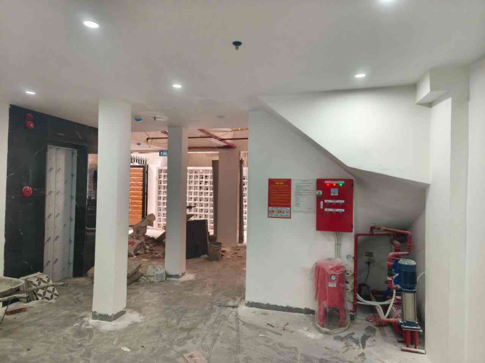Bán nhà Tân Mai - diện tích 79m2 7 tầng - Toà CCMN 7 tầng với 16 căn hộ full nội thất - giá 22,9 tỷ