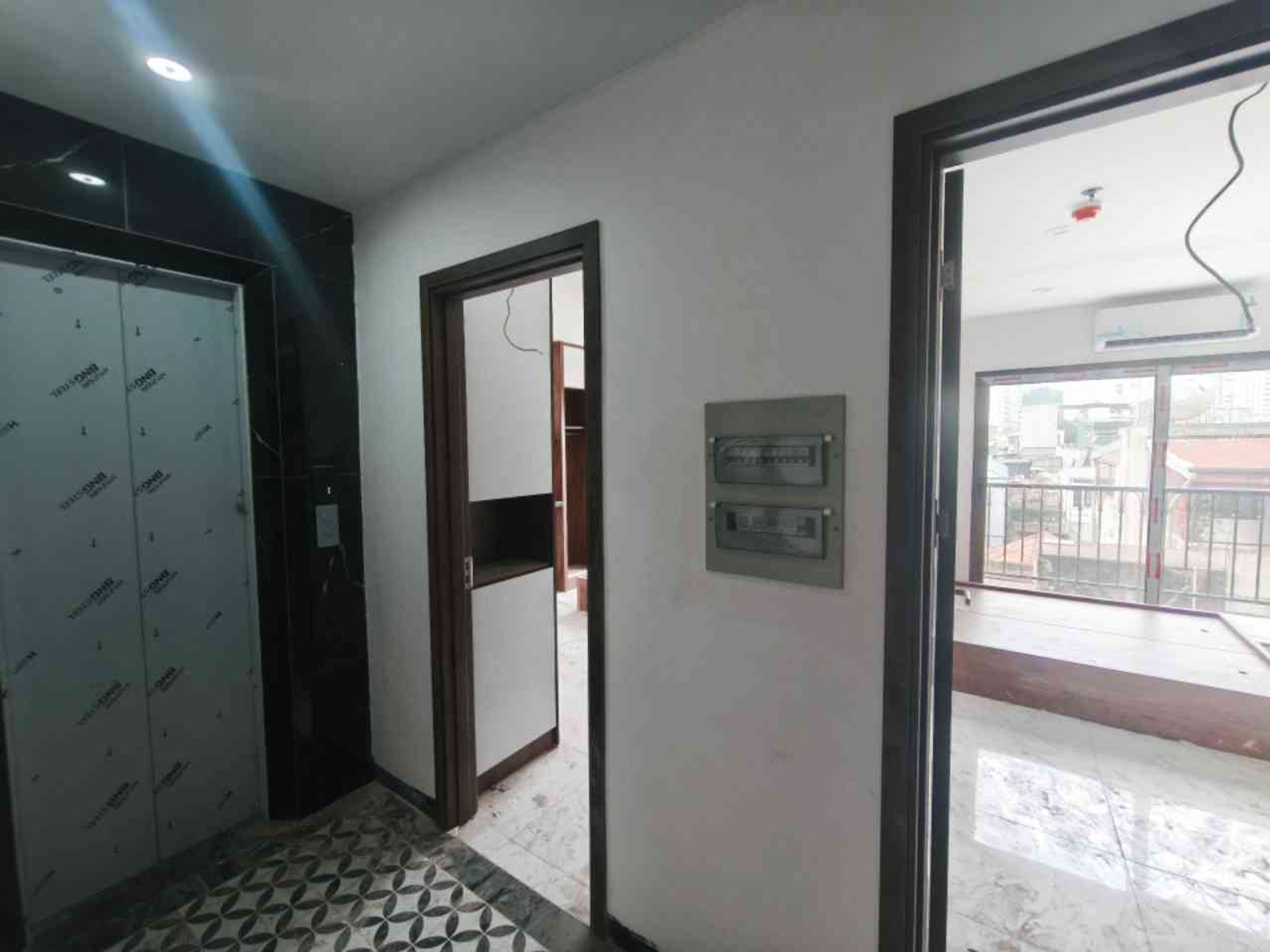 Bán nhà Tân Mai - diện tích 79m2 7 tầng - Toà CCMN 7 tầng với 16 căn hộ full nội thất - giá 22,9 tỷ