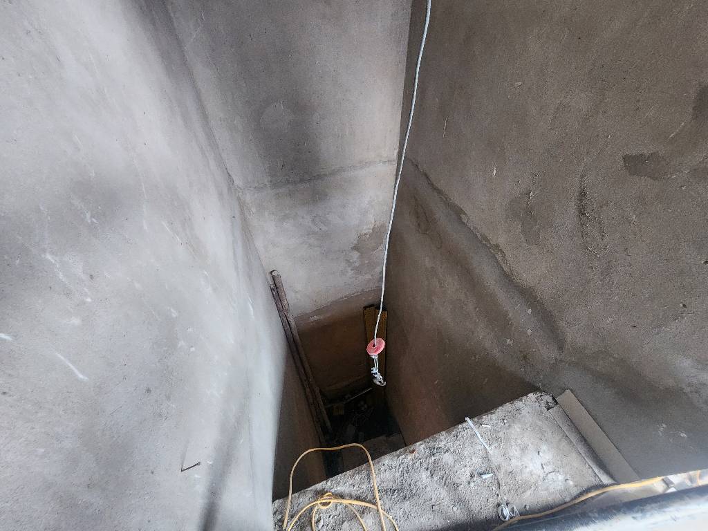 Bán nhà Trường Chinh - diện tích 54m2 7 tầng - Lô góc, thang máy - giá 35 tỷ