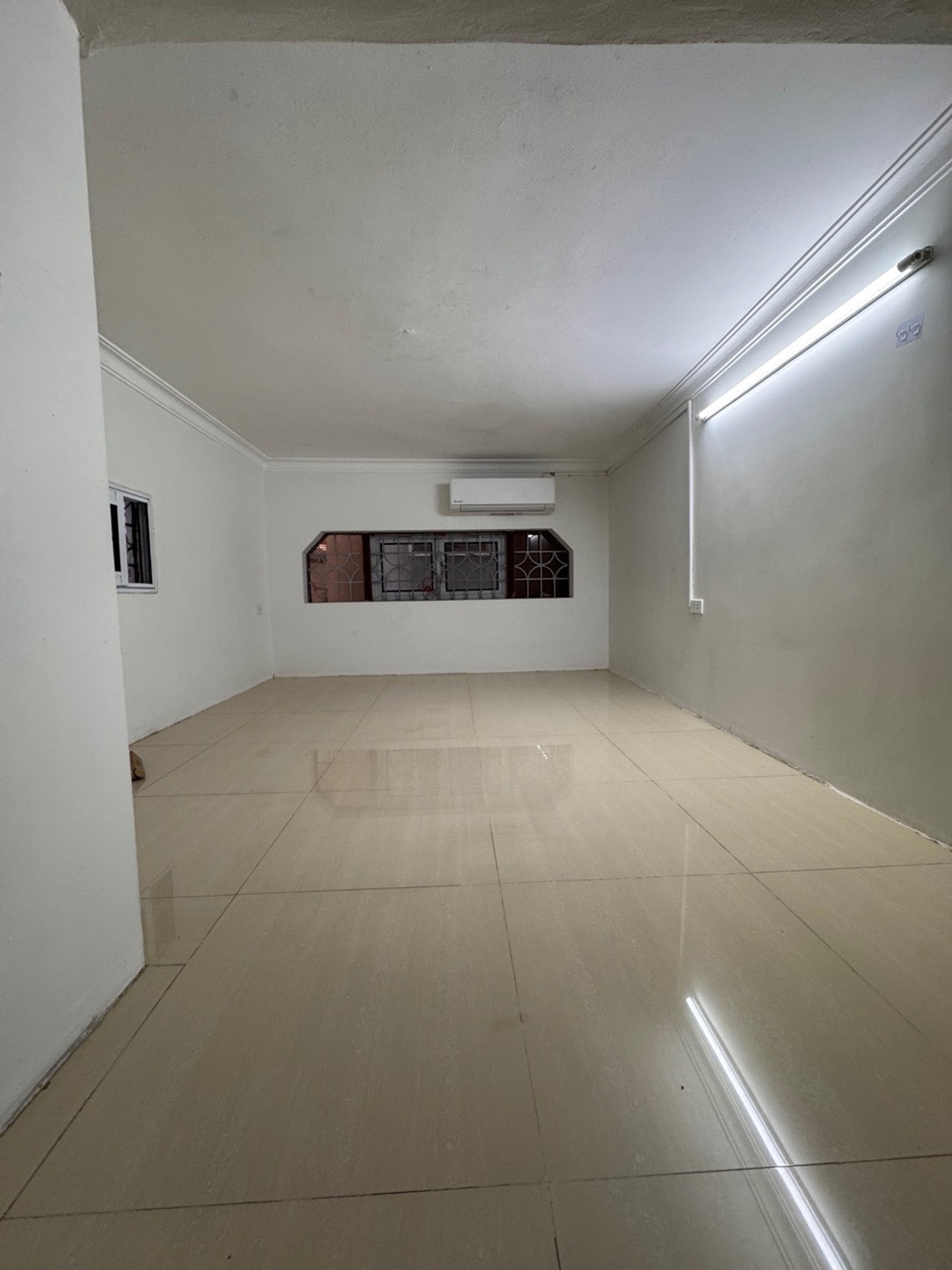Bán nhà Thọ Lão - diện tích 44m2 4 tầng - Ngõ siêu nông - giá 10 tỷ