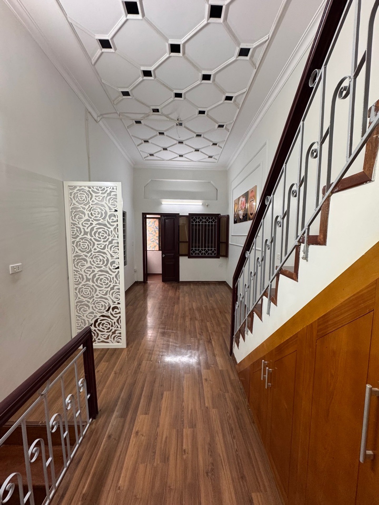 Bán nhà Thọ Lão - diện tích 44m2 4 tầng - Ngõ siêu nông - giá 10 tỷ