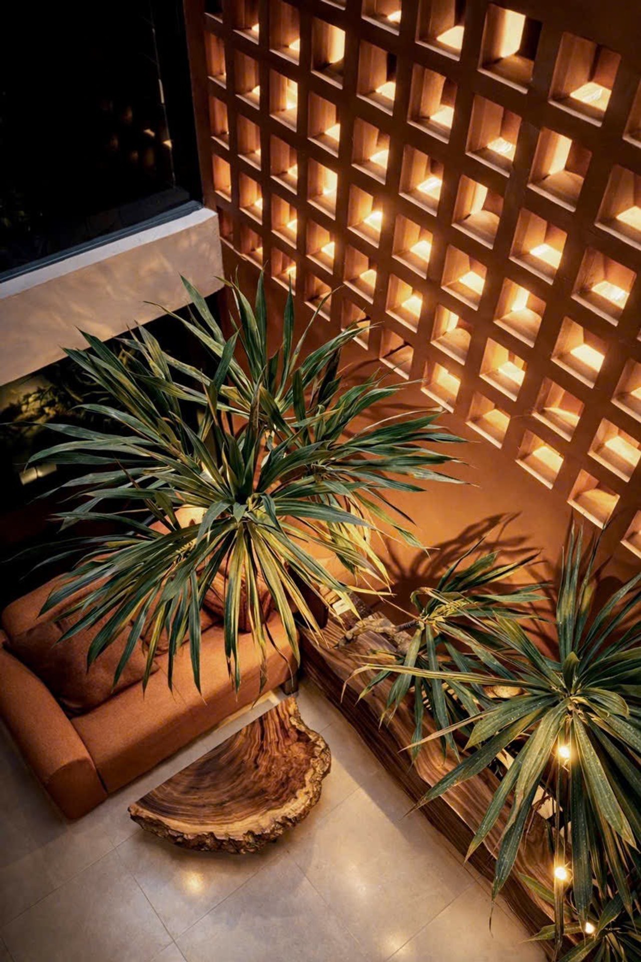 Bán nhà Phan Đình Giót - diện tích 75m2 6 tầng - Lô góc 2 mặt thoáng - giá 32 tỷ