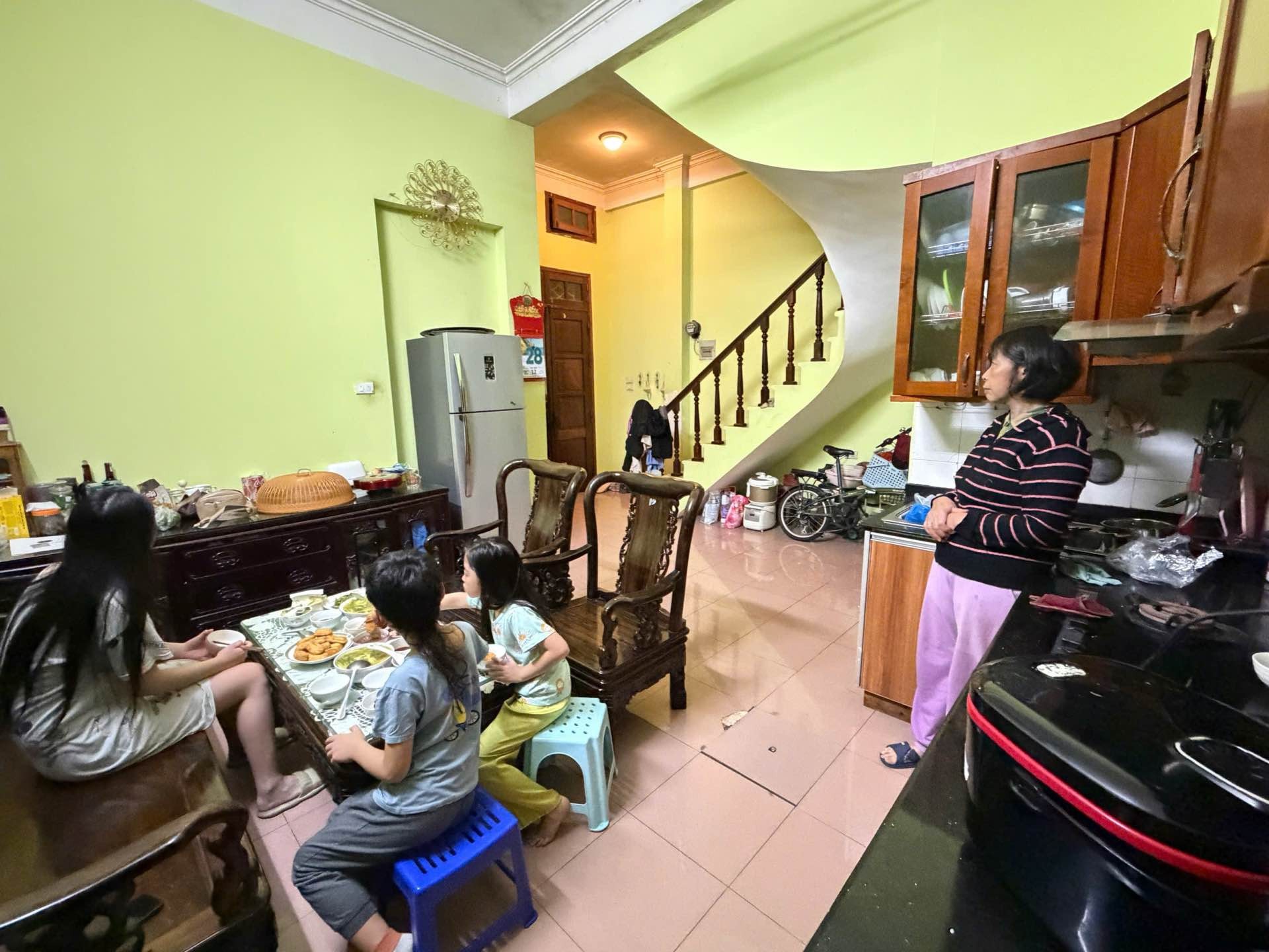 Bán nhà Chùa Bộc - diện tích 64m2 3 tầng - Ô TÔ - KINH DOANH - giá 28 tỷ