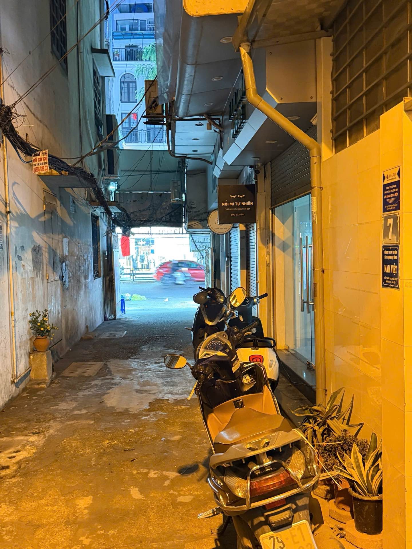 Bán nhà Chùa Bộc - diện tích 64m2 3 tầng - Ô TÔ - KINH DOANH - giá 28 tỷ