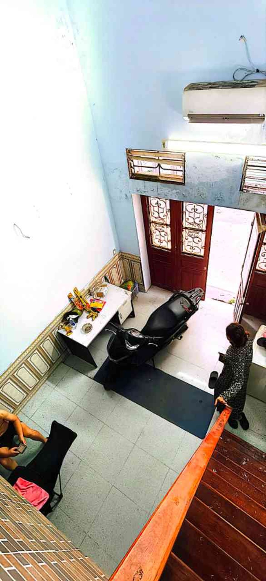 Bán nhà Nguyễn Khoái - diện tích 30m2 1.5 tầng - Ô tô đỗ cửa - giá 3 tỷ