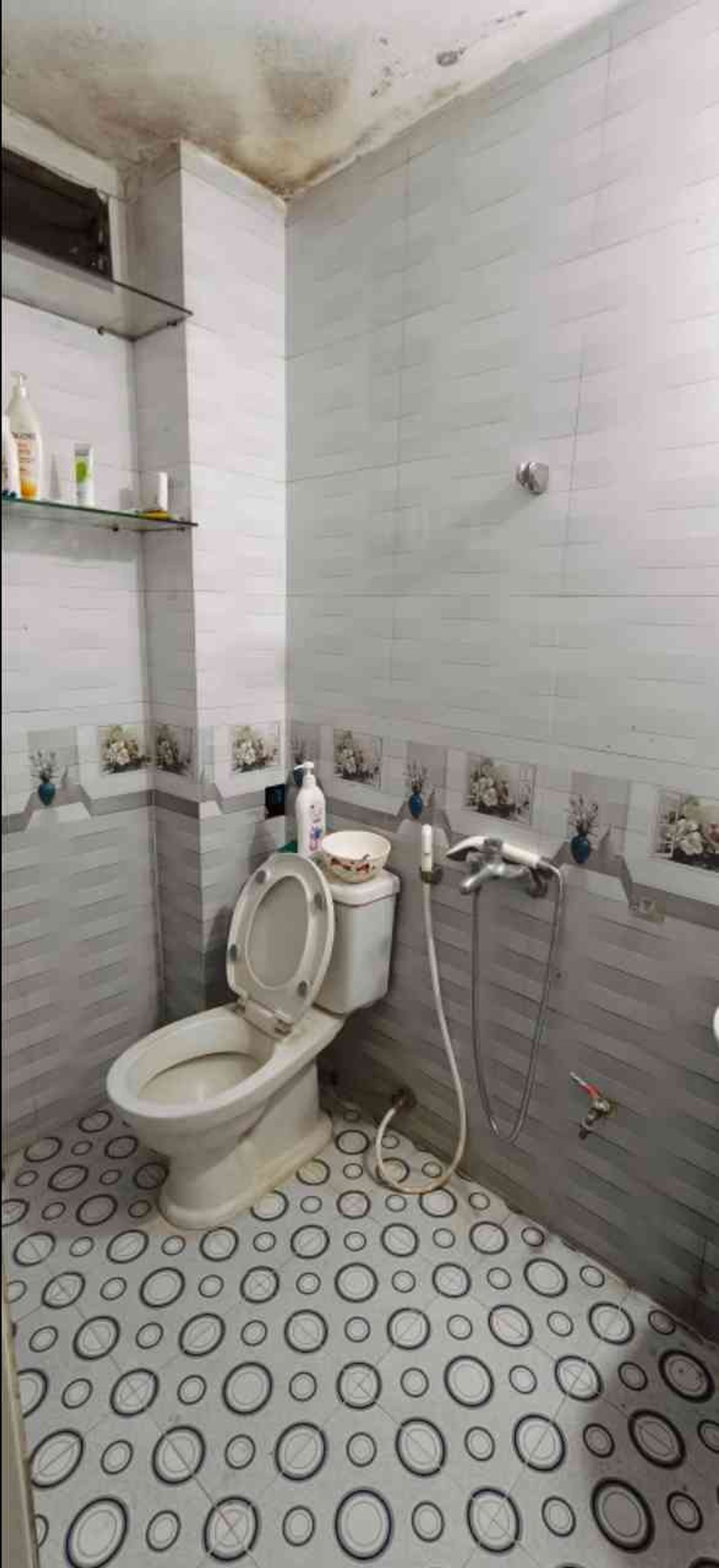 Bán nhà Nguyễn Khoái - diện tích 30m2 1.5 tầng - Ô tô đỗ cửa - giá 3 tỷ