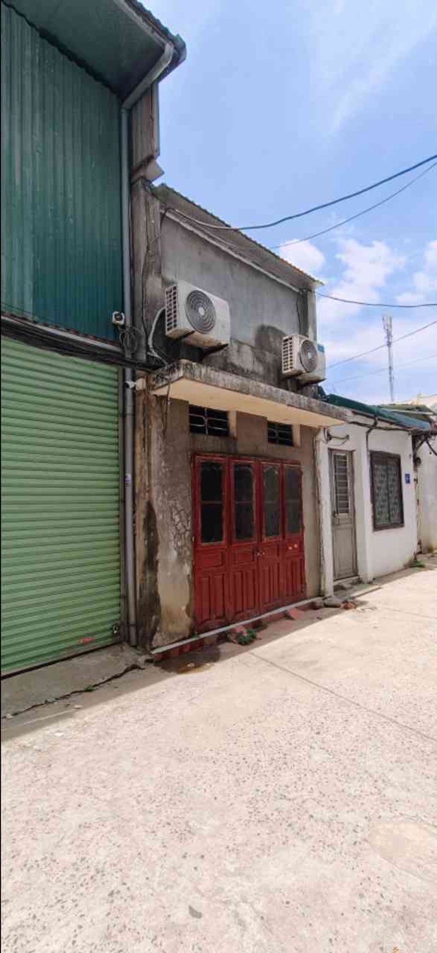 Bán nhà Nguyễn Khoái - diện tích 30m2 1.5 tầng - Ô tô đỗ cửa - giá 3 tỷ
