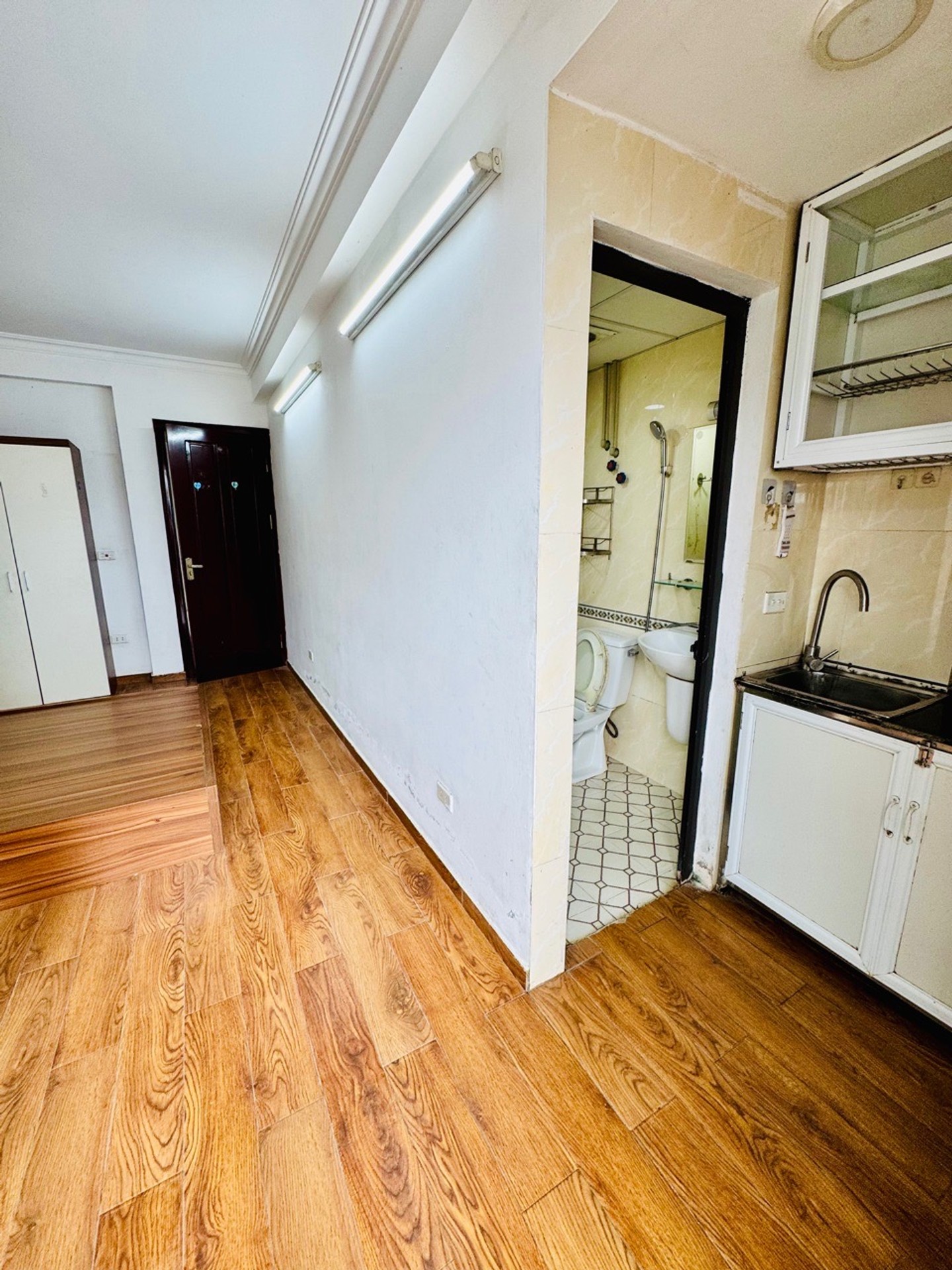 Bán nhà Lương Khánh Thiện - diện tích 60m2 6 tầng - Thang máy, Gara ô tô 7 chỗ - giá 15 tỷ