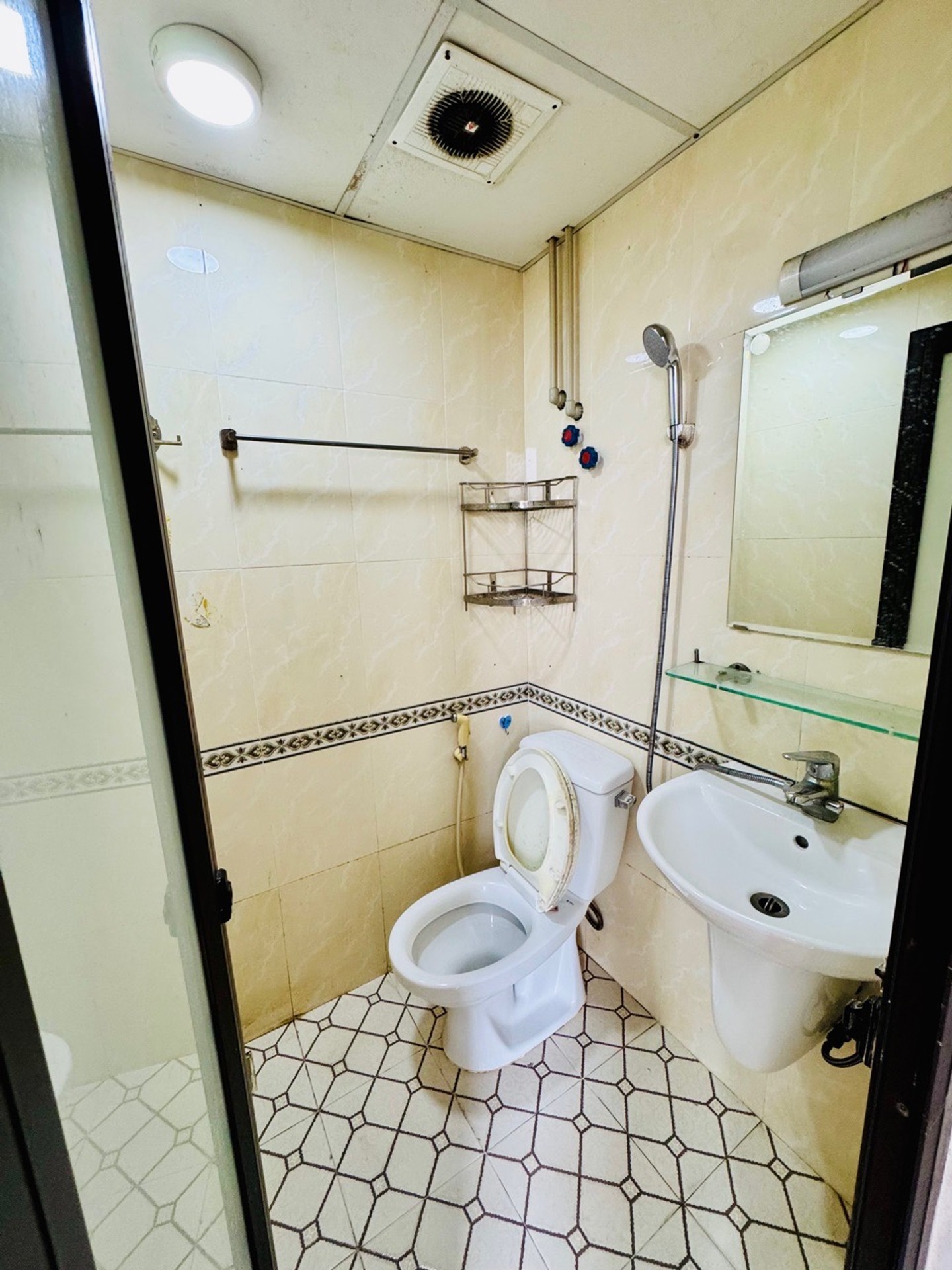 Bán nhà Lương Khánh Thiện - diện tích 60m2 6 tầng - Thang máy, Gara ô tô 7 chỗ - giá 15 tỷ