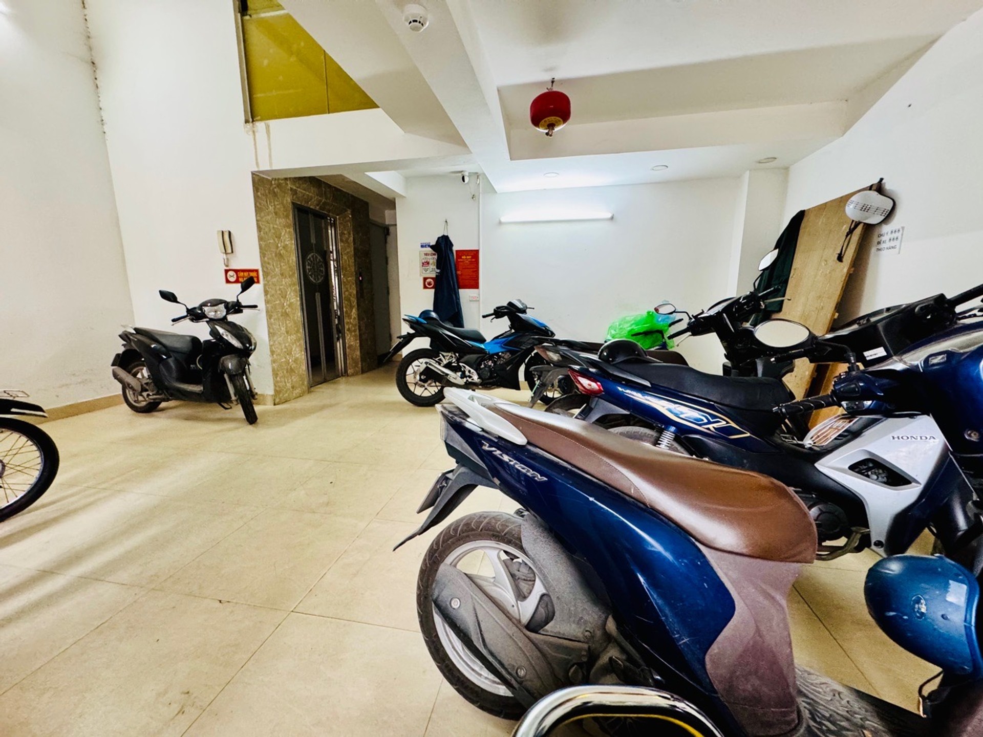 Bán nhà Lương Khánh Thiện - diện tích 60m2 6 tầng - Thang máy, Gara ô tô 7 chỗ - giá 15 tỷ
