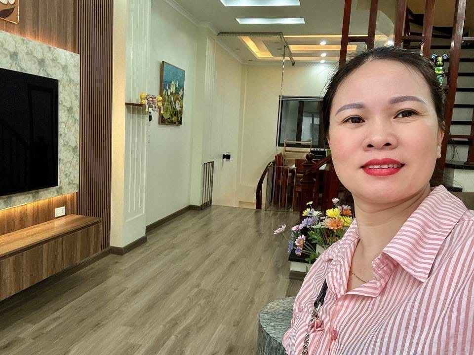 Bán nhà Hoàng Mai - diện tích 42m2 5 tầng - Ô TÔ 7 CHỖ VÀO NHÀ - giá 15,6 tỷ