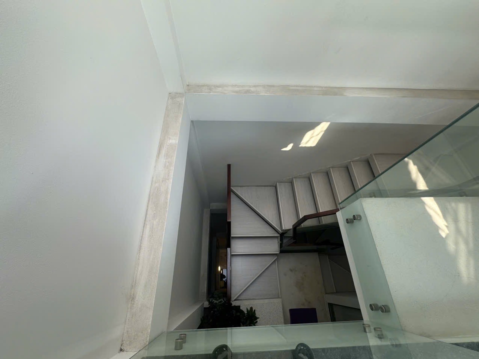 Bán nhà Vạn Kiếp - diện tích 30m2 5 tầng - 2 mặt thoáng - giá 7,7 tỷ