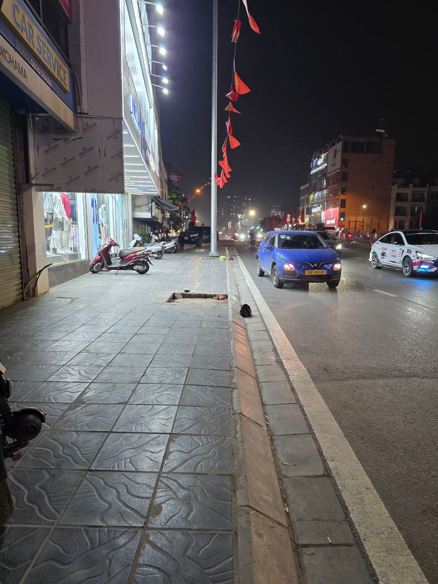 Bán nhà Kim Đồng - diện tích 130m2 10 tầng - Nhà 2 mặt thoáng - giá 99 tỷ