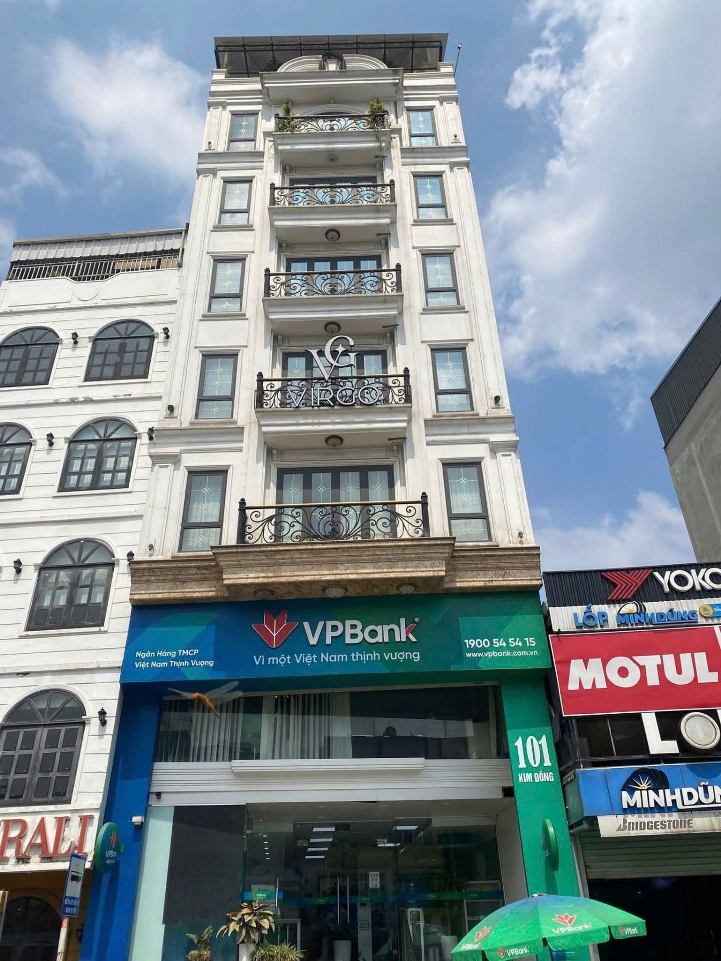 Bán nhà Kim Đồng - diện tích 130m2 10 tầng - Nhà 2 mặt thoáng - giá 99 tỷ