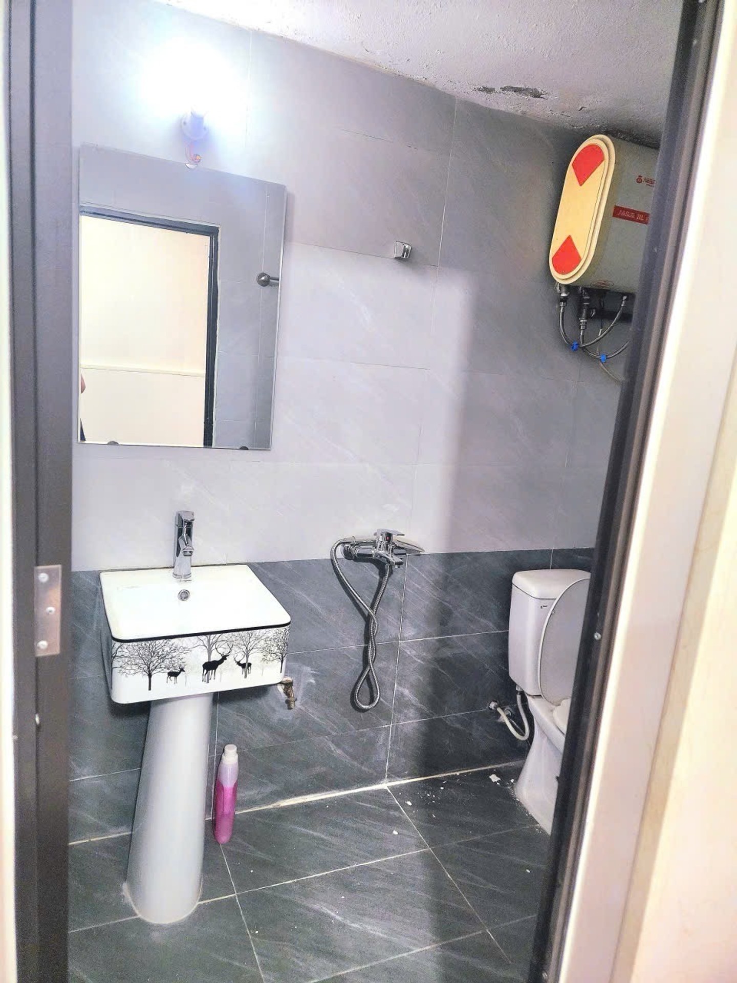 Bán nhà Kim Giang - diện tích 120m2 2 tầng - Nhà đầu hồi có cây cối xoã bóng mát quanh năm - giá 3,95 tỷ