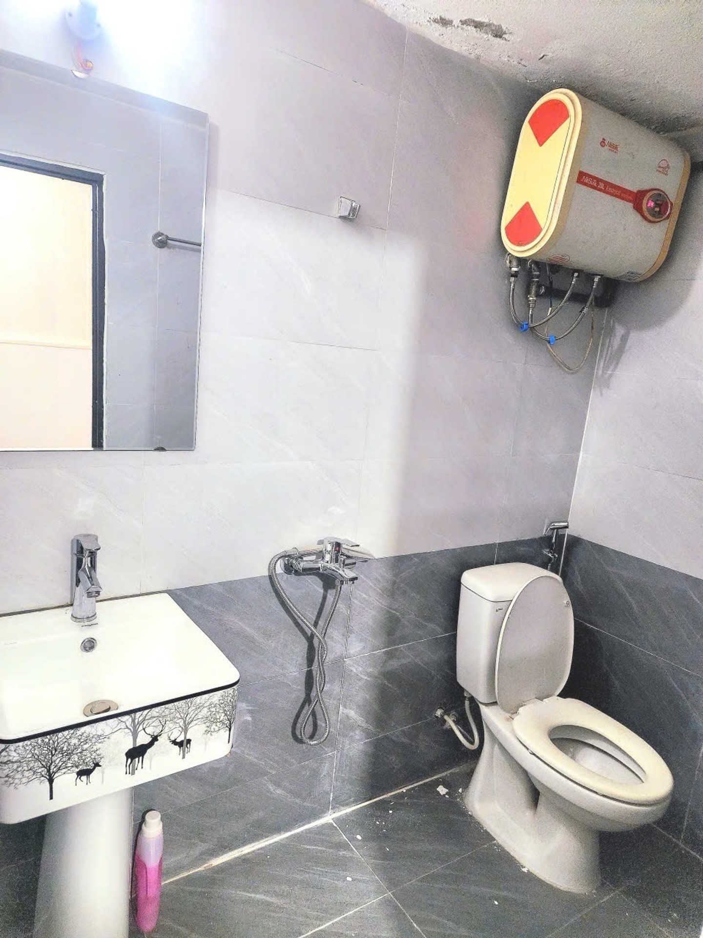 Bán nhà Kim Giang - diện tích 120m2 2 tầng - Nhà đầu hồi có cây cối xoã bóng mát quanh năm - giá 3,95 tỷ