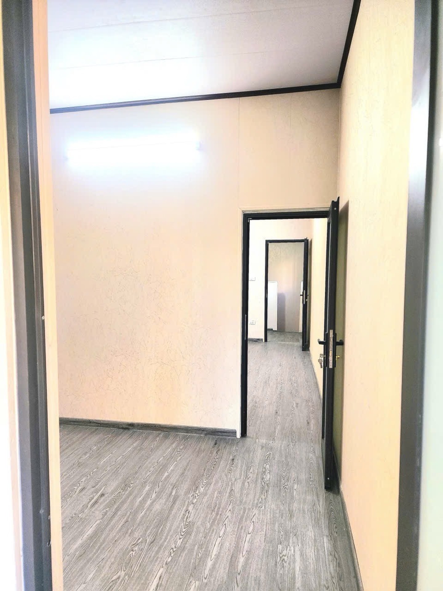 Bán nhà Kim Giang - diện tích 120m2 2 tầng - Nhà đầu hồi có cây cối xoã bóng mát quanh năm - giá 3,95 tỷ