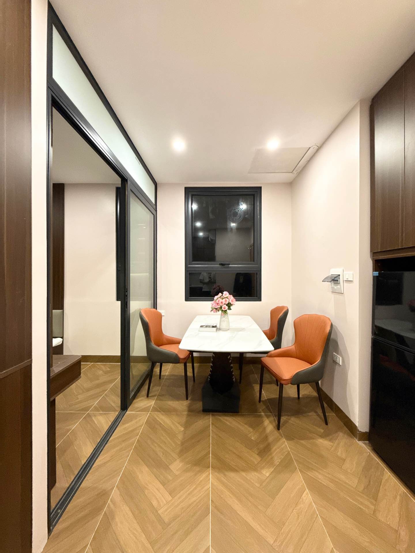 Bán nhà Hai Bà Trưng - diện tích 82m2 5 tầng - Lô góc, thang máy - giá 16,5 tỷ