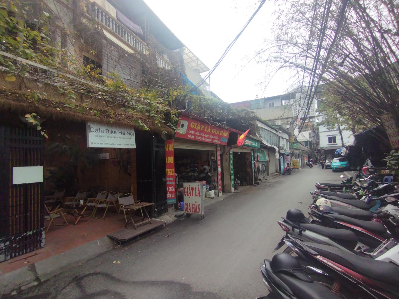 Bán nhà Trung Kính - diện tích 92m2 4 tầng - Ô TÔ TRÁNH - giá 34 tỷ