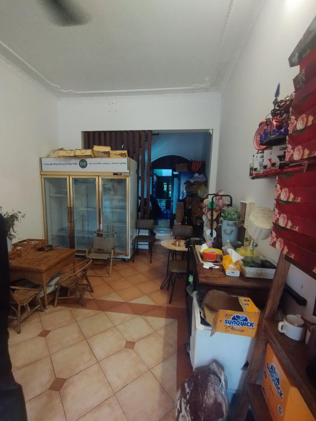 Bán nhà Trung Kính - diện tích 92m2 4 tầng - Ô TÔ TRÁNH - giá 34 tỷ