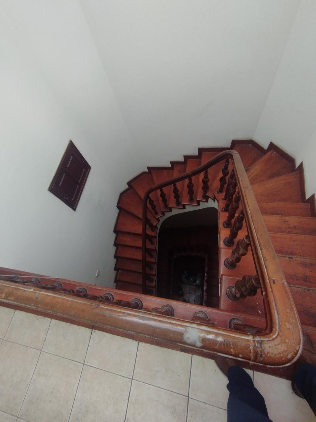 Bán nhà Trung Kính - diện tích 92m2 4 tầng - Ô TÔ TRÁNH - giá 34 tỷ