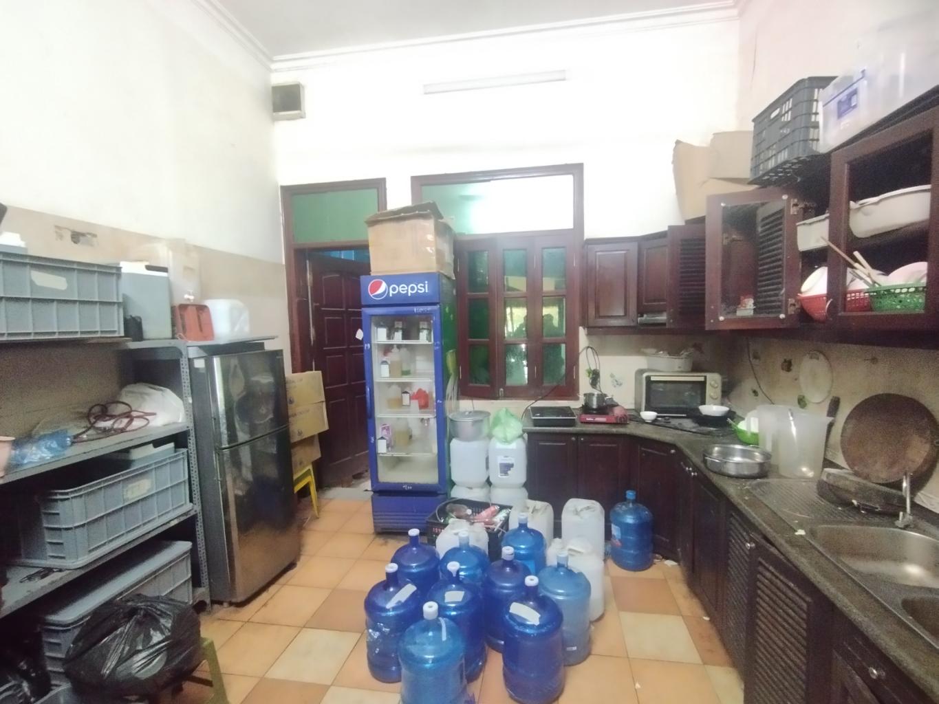 Bán nhà Trung Kính - diện tích 92m2 4 tầng - Ô TÔ TRÁNH - giá 34 tỷ