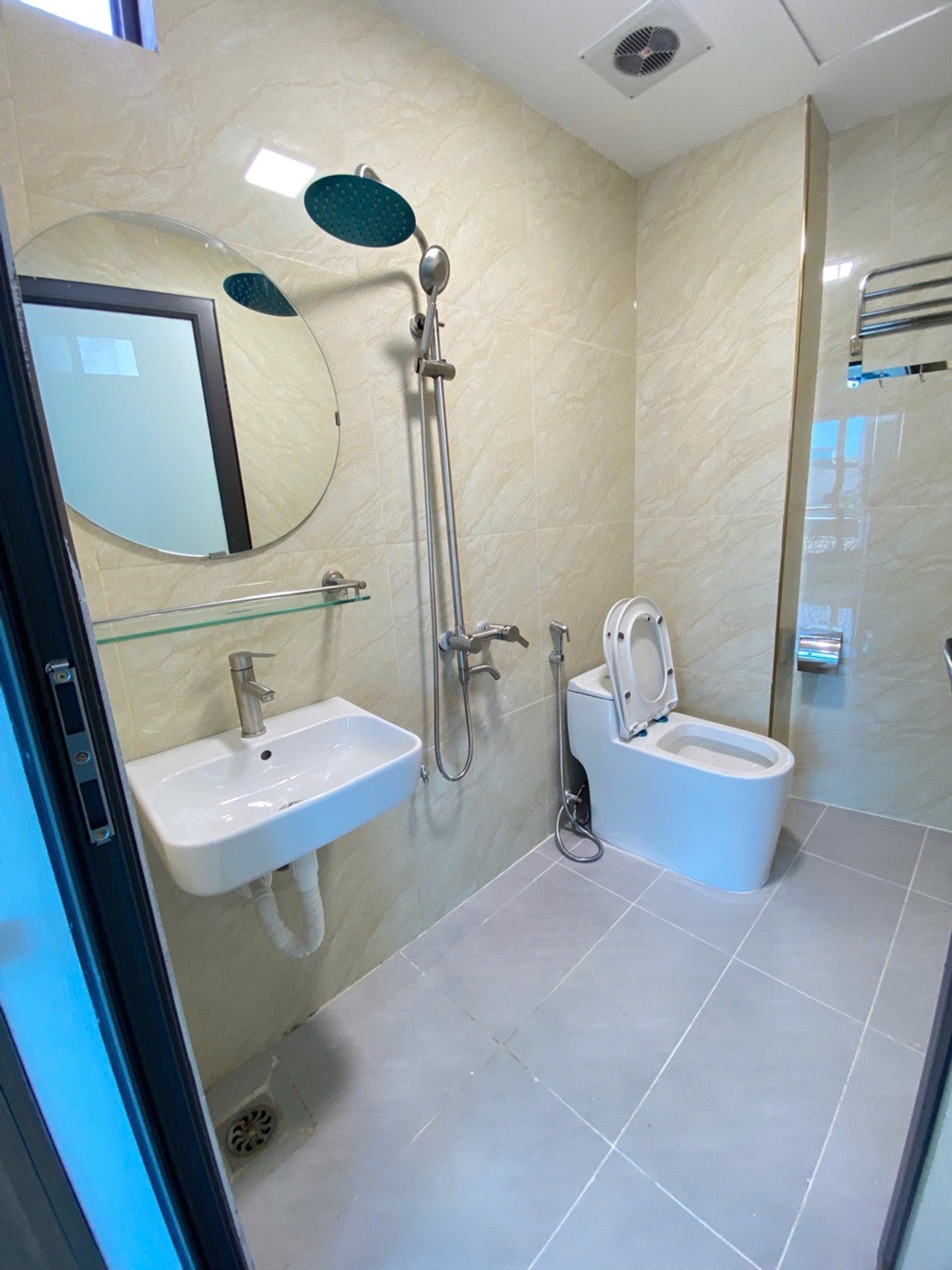 Bán nhà Định Công Hạ - diện tích 36m2 7 tầng - thang máy - giá 8,9 tỷ
