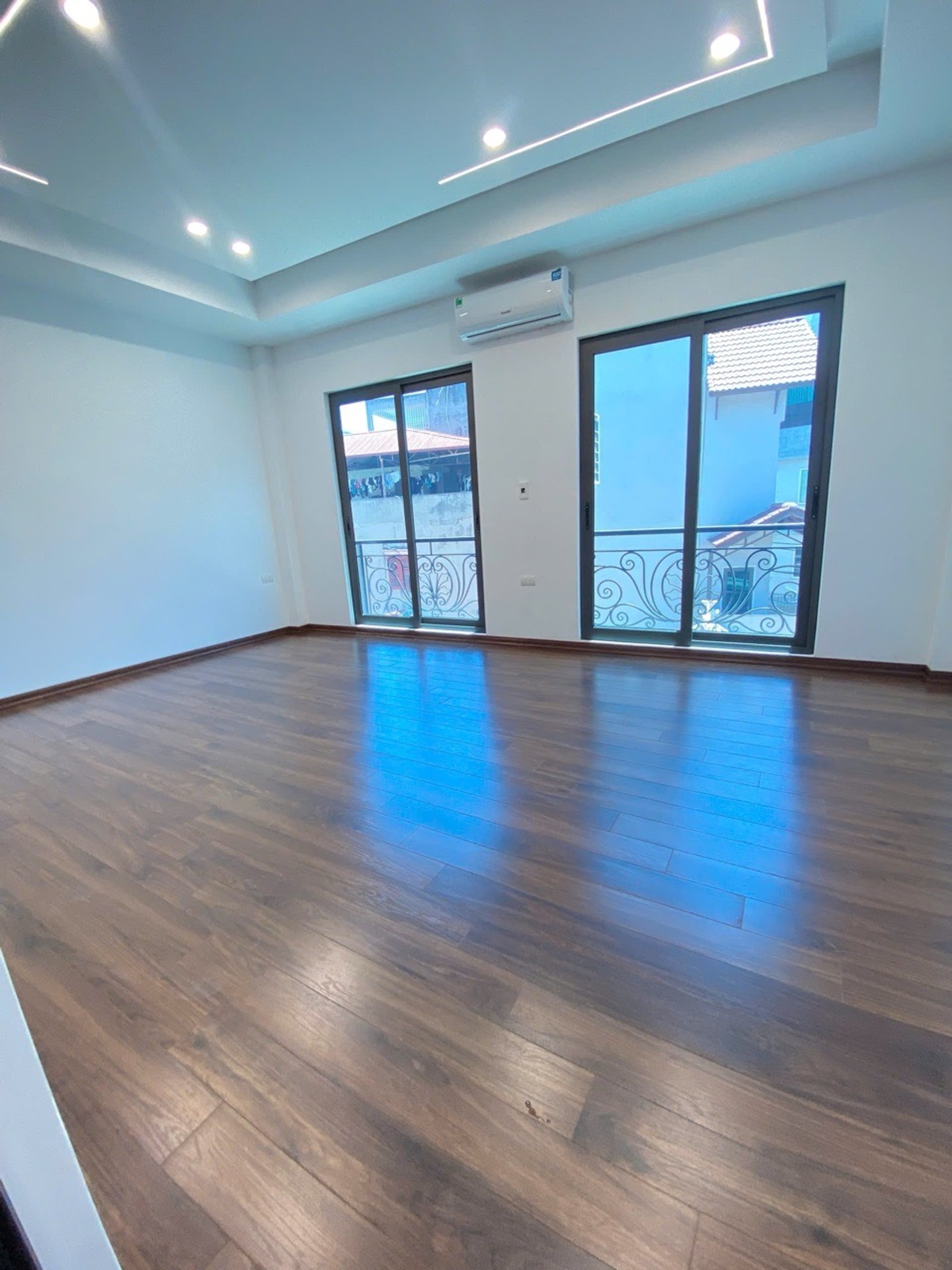 Bán nhà Định Công Hạ - diện tích 36m2 7 tầng - thang máy - giá 8,9 tỷ