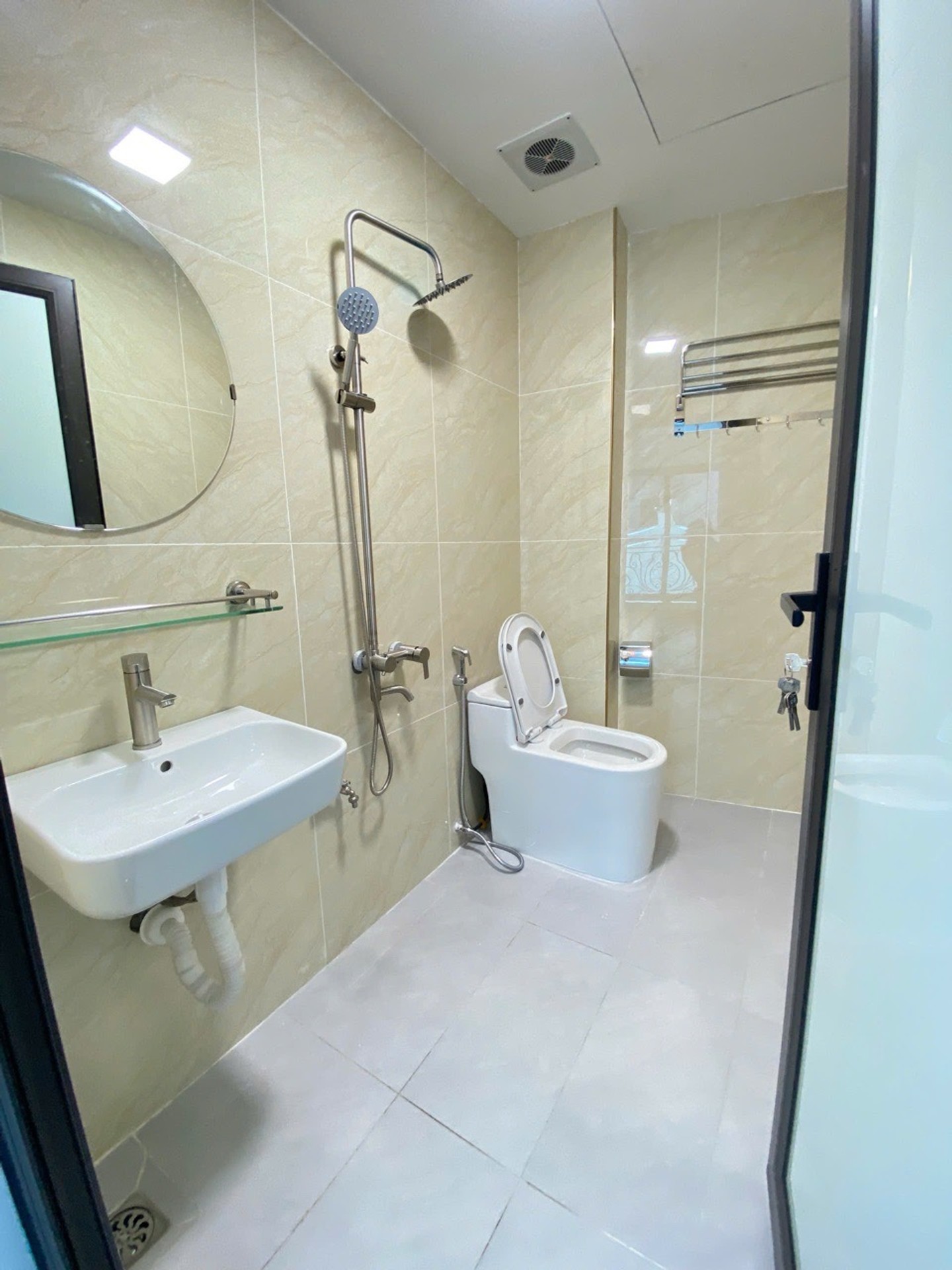 Bán nhà Định Công Hạ - diện tích 36m2 7 tầng - thang máy - giá 8,9 tỷ