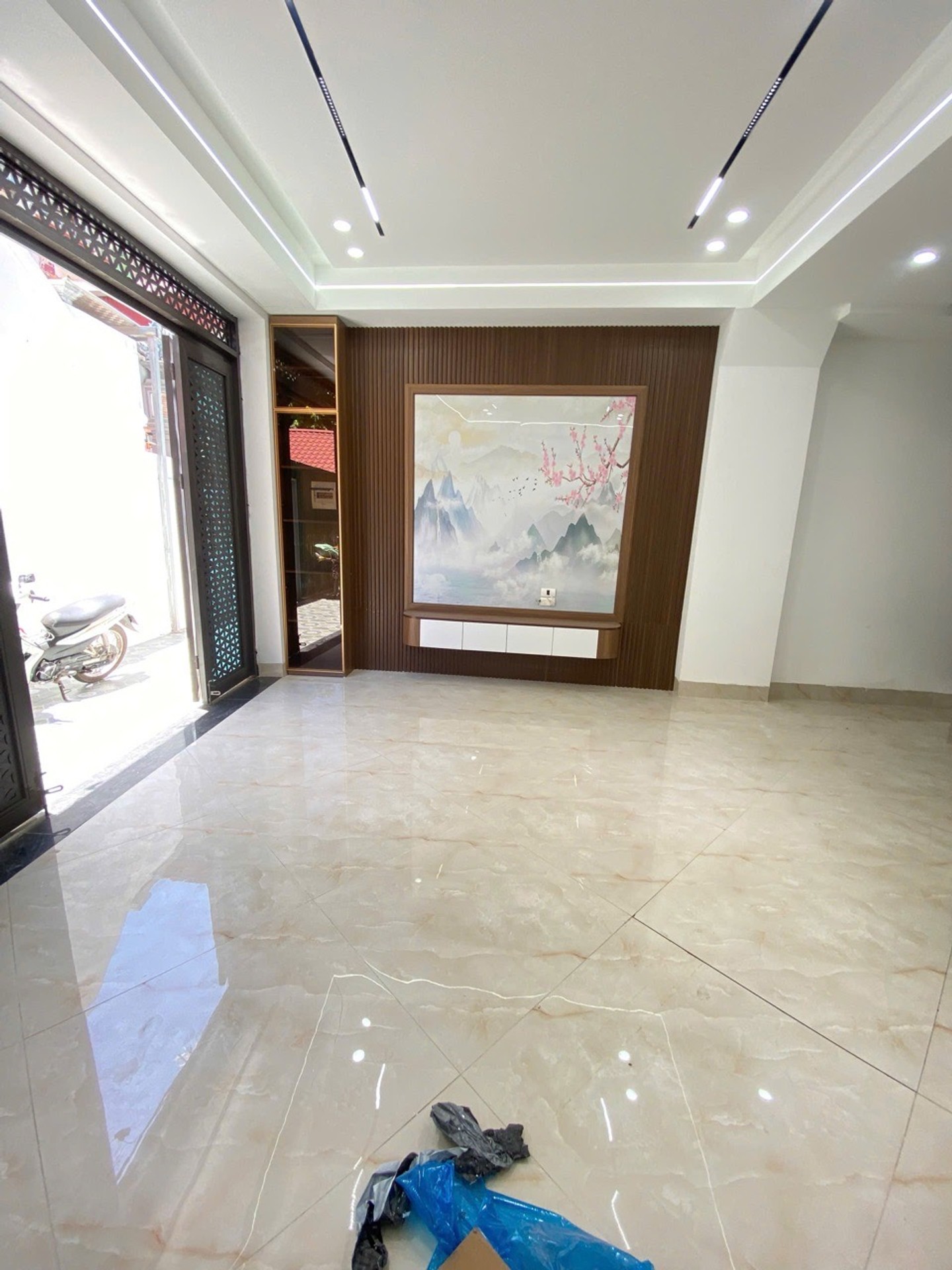 Bán nhà Định Công Hạ - diện tích 36m2 7 tầng - thang máy - giá 8,9 tỷ
