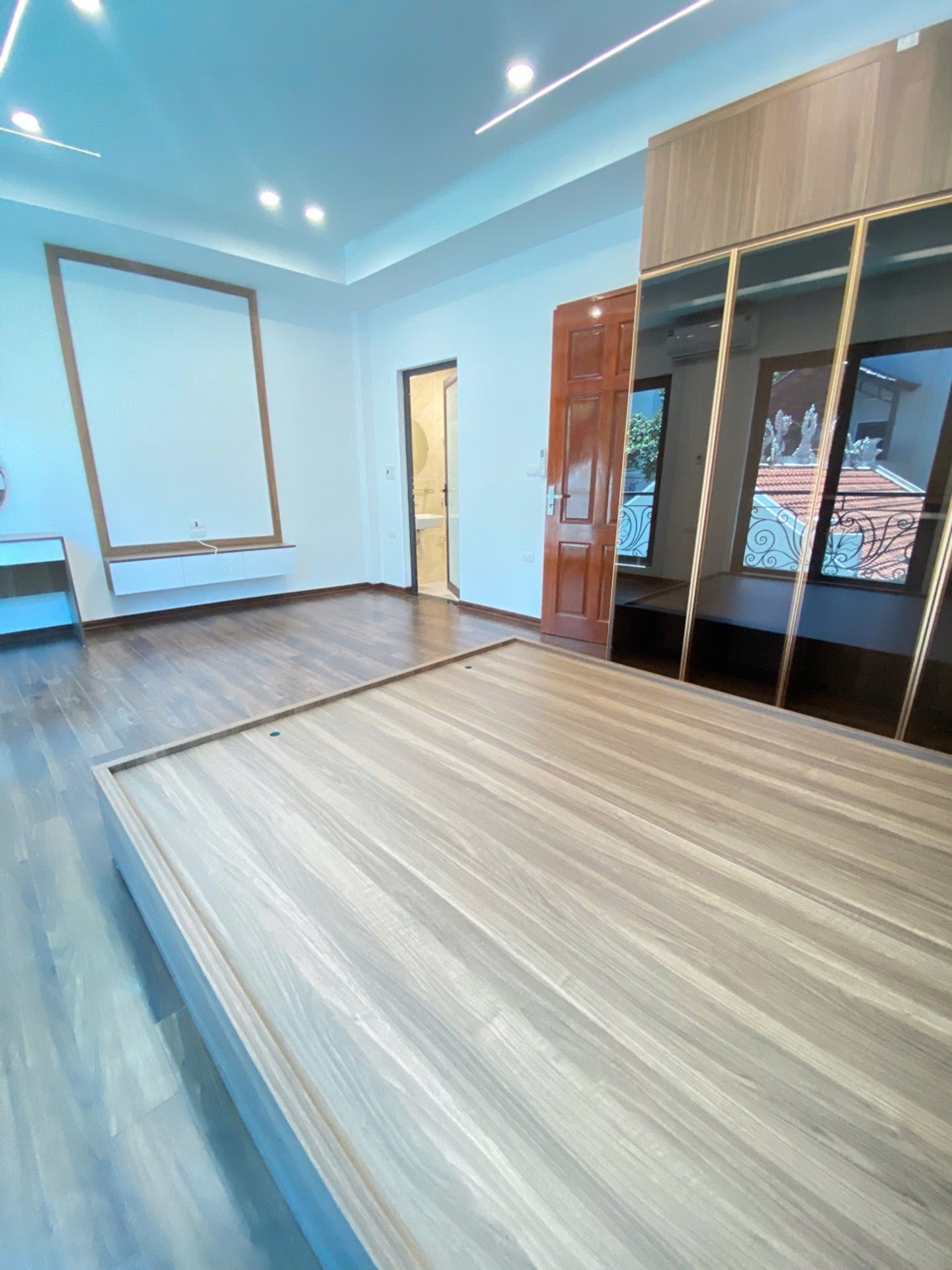 Bán nhà Định Công Hạ - diện tích 36m2 7 tầng - thang máy - giá 8,9 tỷ