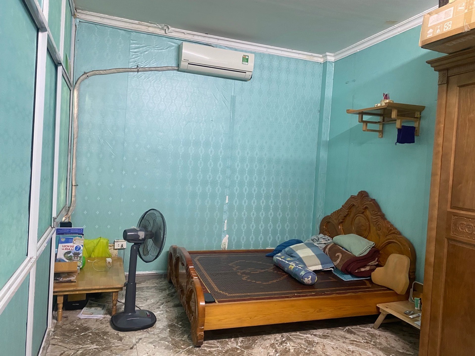 Bán nhà Định Công Thượng - diện tích 23m2 2 tầng - ô tô tránh - giá 1,8 tỷ