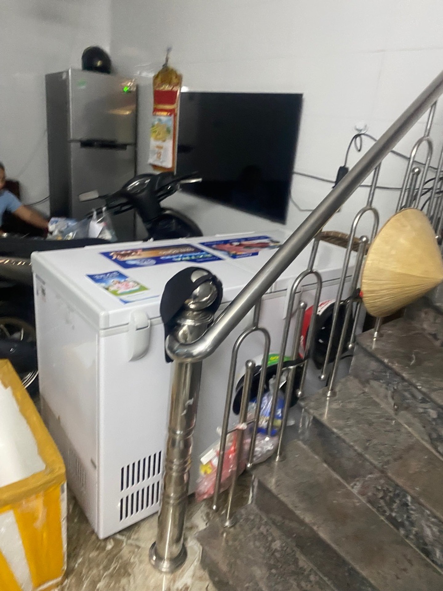 Bán nhà Định Công Thượng - diện tích 23m2 2 tầng - ô tô tránh - giá 1,8 tỷ