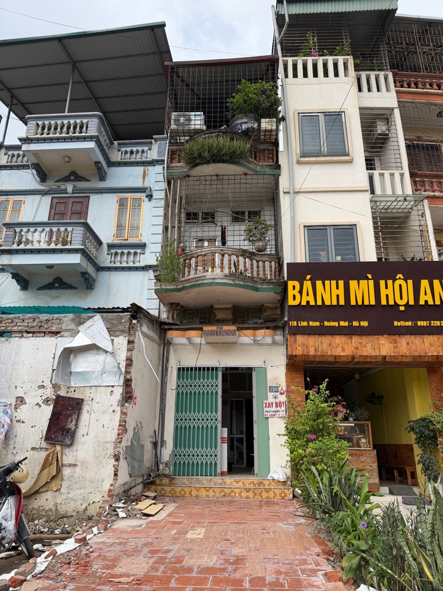 Bán nhà Lĩnh Nam - diện tích 63m2 3 tầng - Mặt phố kinh doanh sầm uất - giá 23,5 tỷ