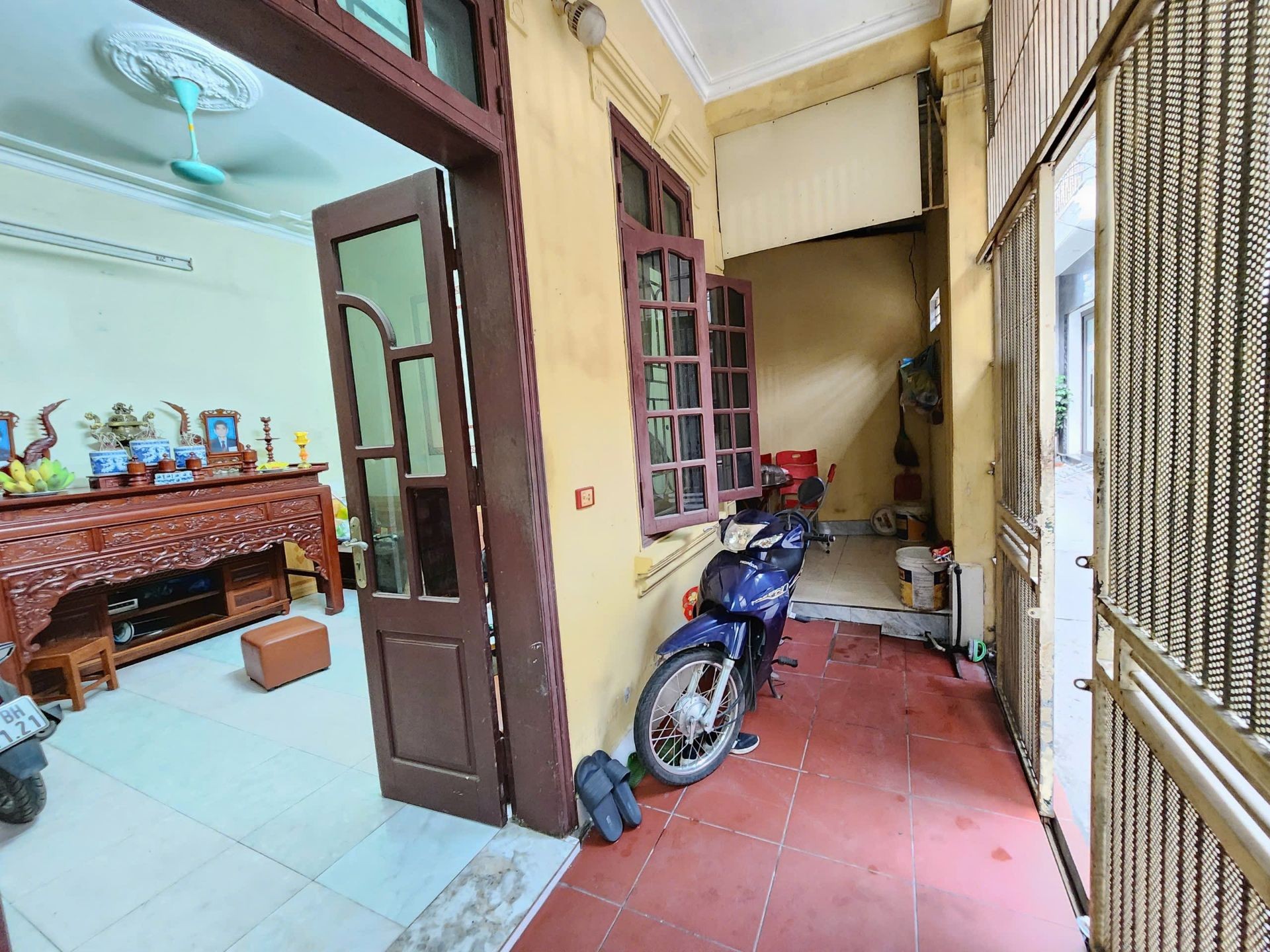 Bán nhà Giáp Nhị - diện tích 56m2 2 tầng - ô tô lùi cửa - giá 10 tỷ