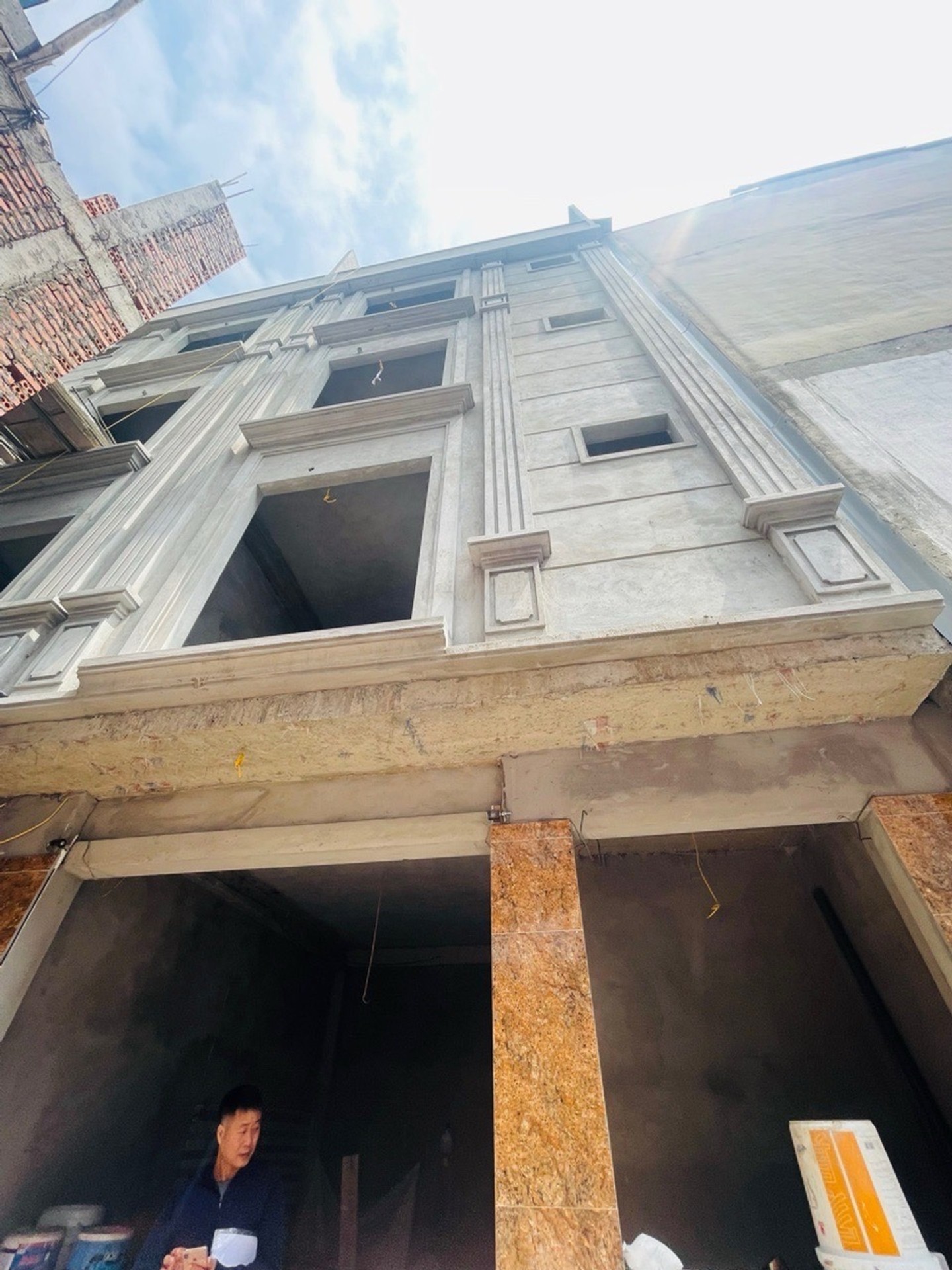 Bán nhà Kim Ngưu - diện tích 30m2 5 tầng - Thang máy xịn, nhà mới tinh - giá 9,6 tỷ