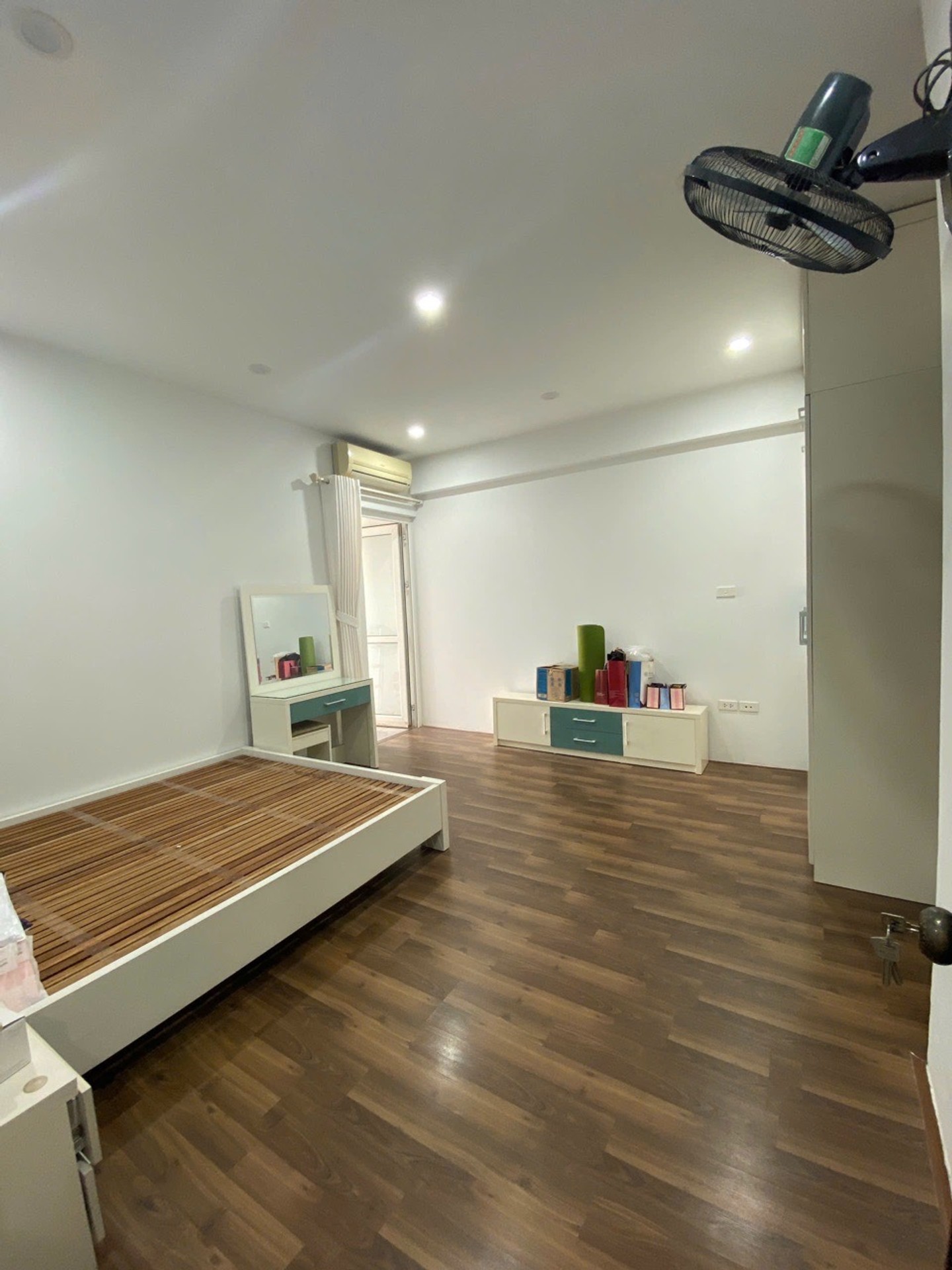 Bán nhà Khương Trung - diện tích 87m2 1 tầng - Căn hộ cao cấp - giá 8,4 tỷ