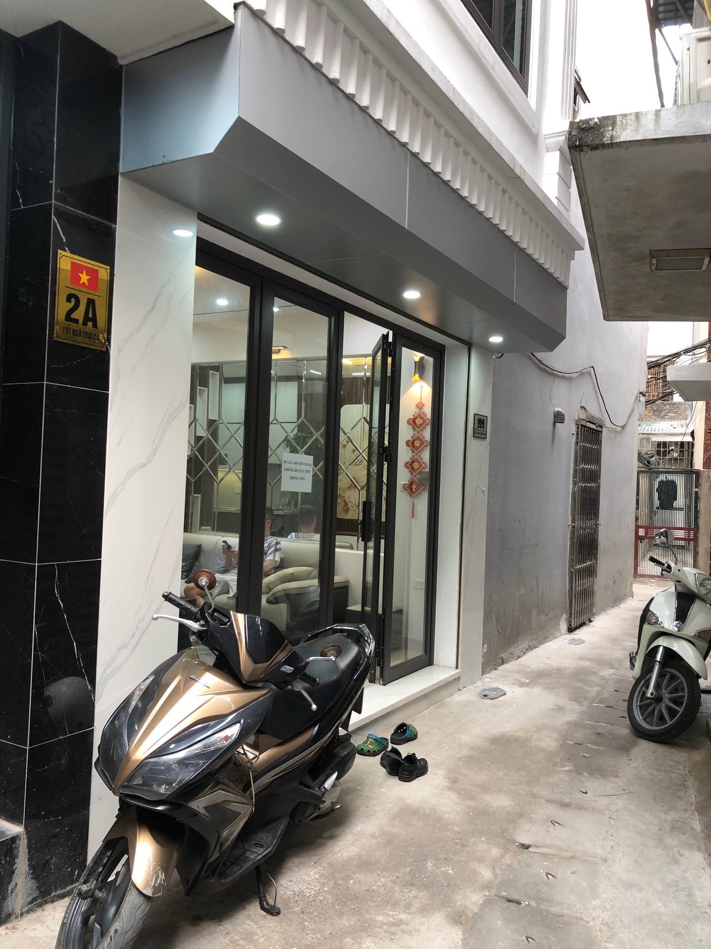 Bán nhà Trần Đại Nghĩa - diện tích 30m2 5 tầng - Nhà mới đẹp, vị trí đẹp - giá 8,8 tỷ